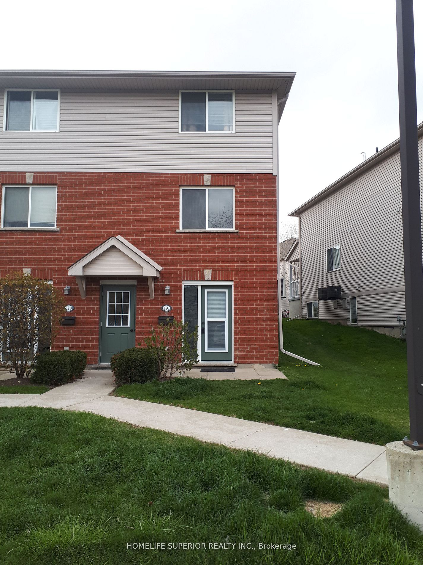 139 Brighton Street 12C, Waterloo, ON N2J 4Z5