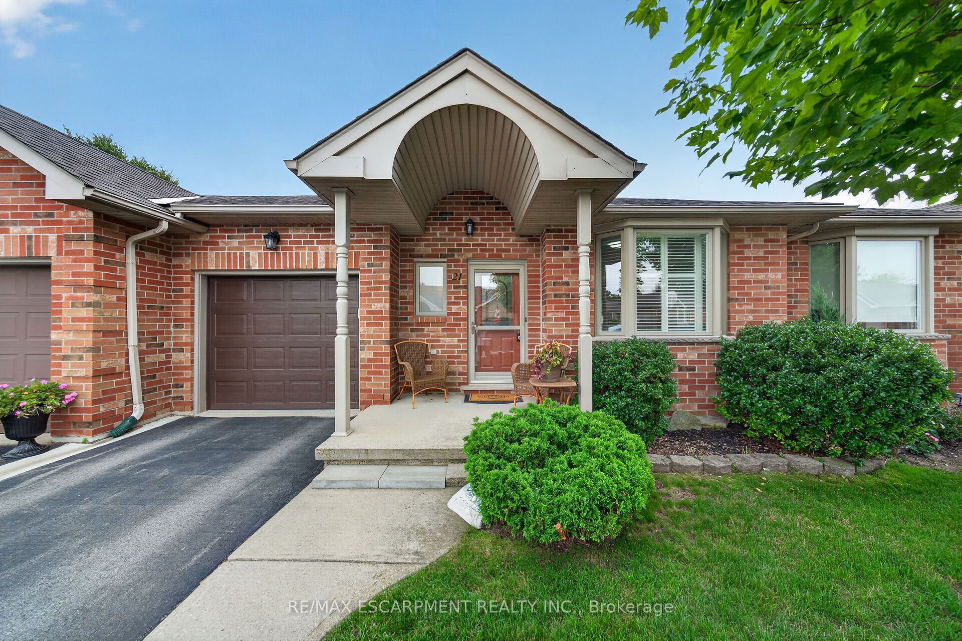 21 TWENTYPLACE Boulevard, Hamilton, ON L0R 1W0