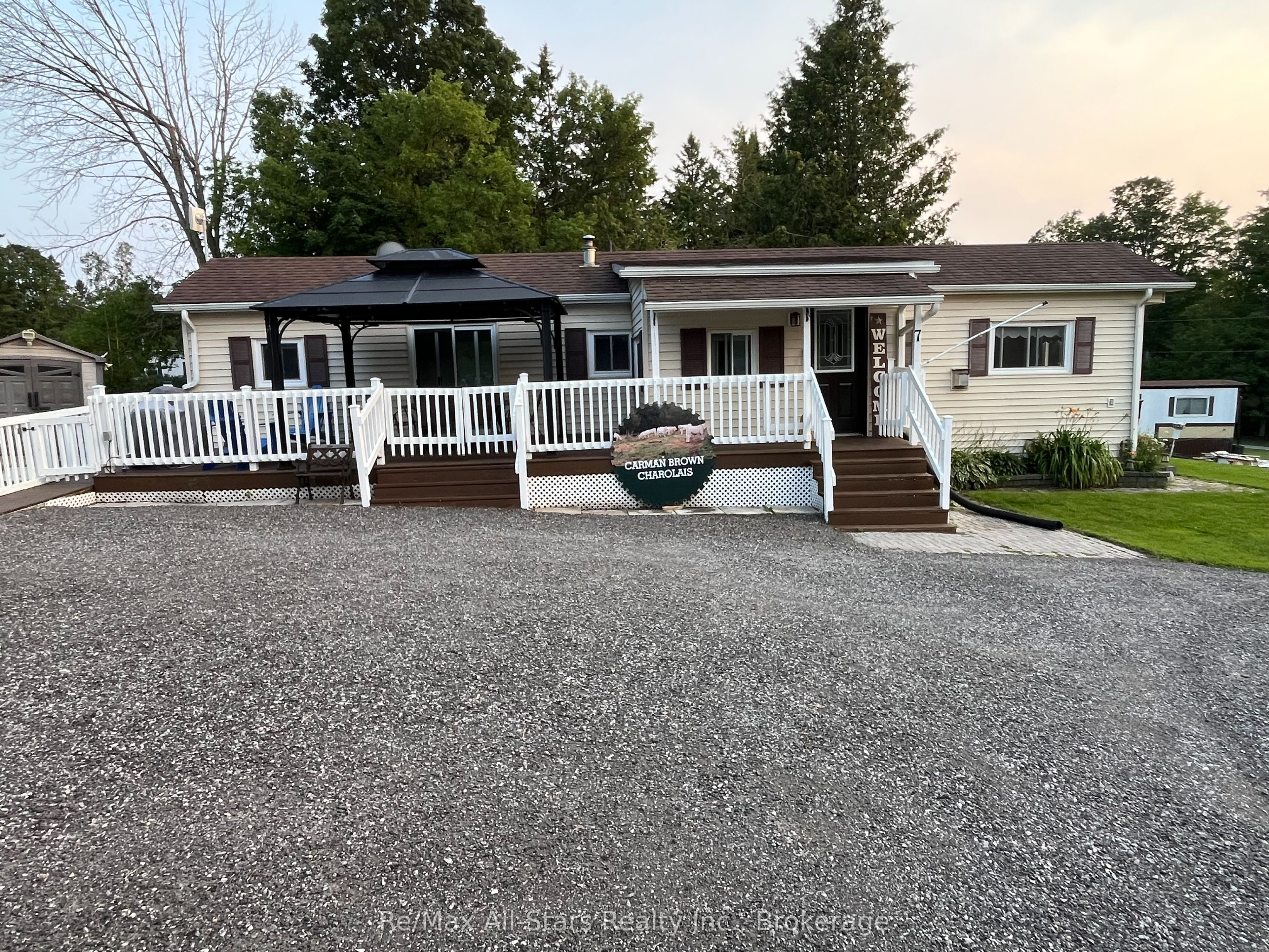 7 Marlene Drive, Kawartha Lakes, ON L0A 1A0 photo 2