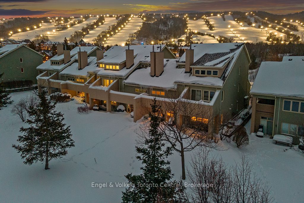 107 Wintergreen Place 212, Blue Mountains, ON L9Y 0P8
