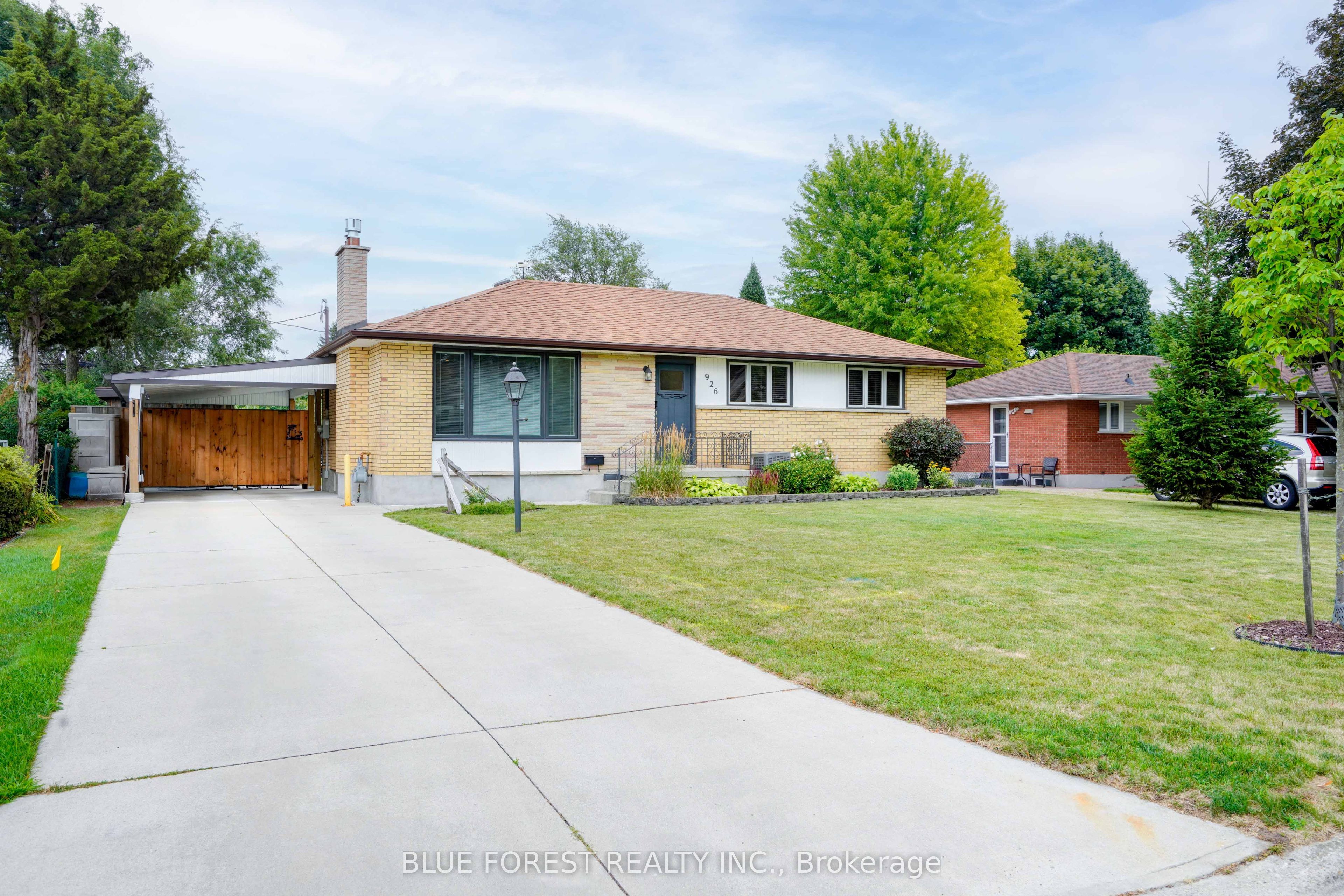 926 Eagle Crescent, London South, ON N5Z 3H7 photo 2