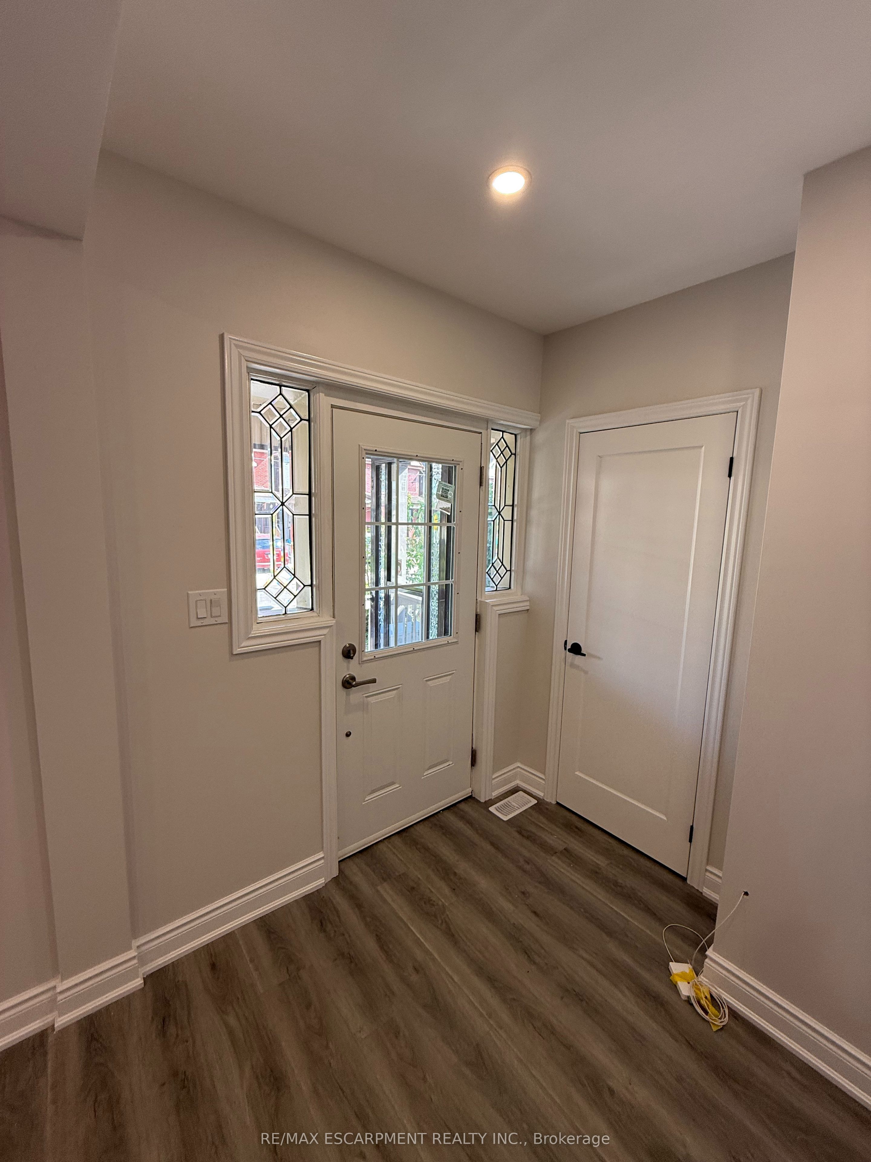 187 Stirton Street Main, Hamilton, ON L8L 6G7 photo 4