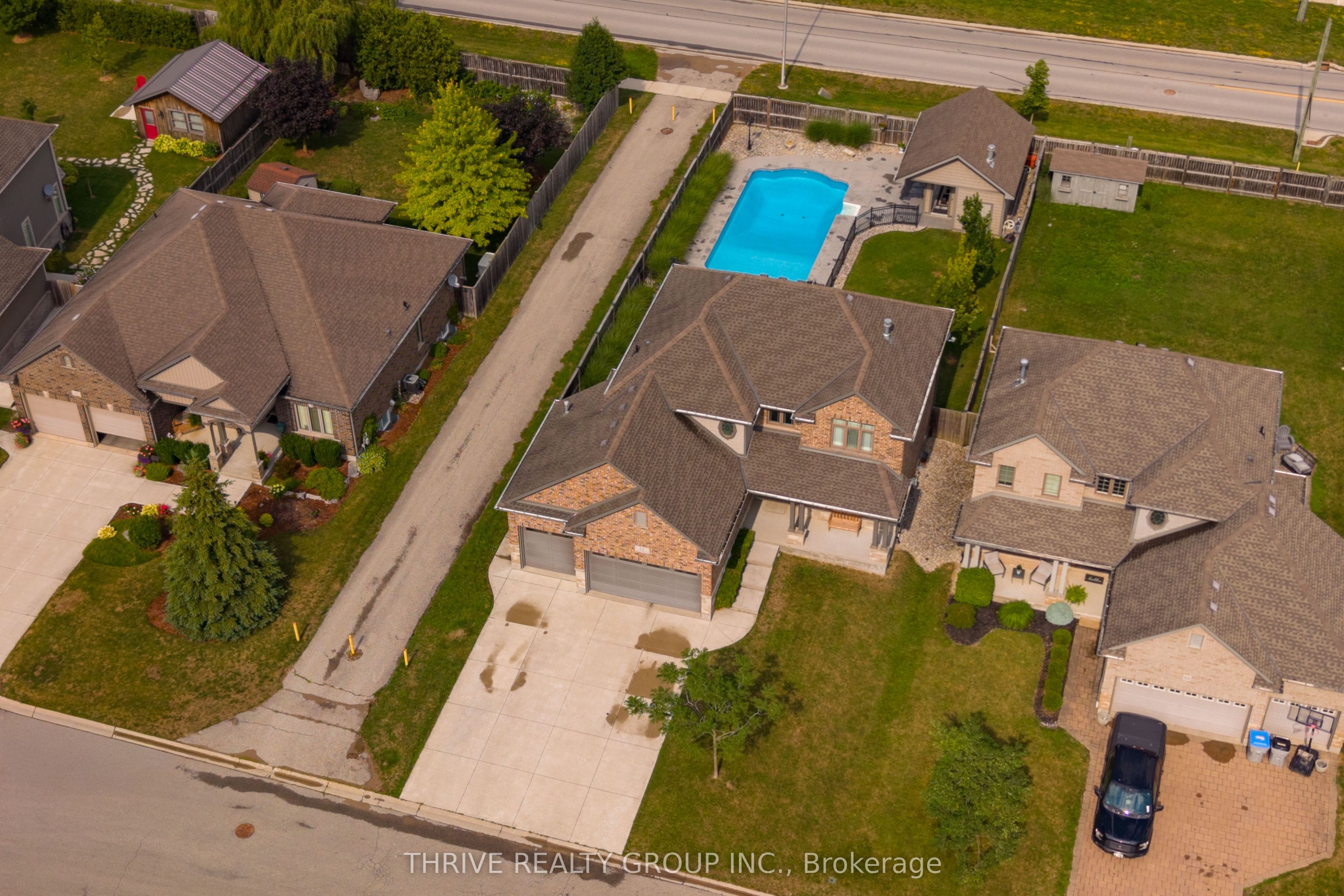 12 Ashwood Crescent, Middlesex Centre, ON N0M 2A0 photo 3