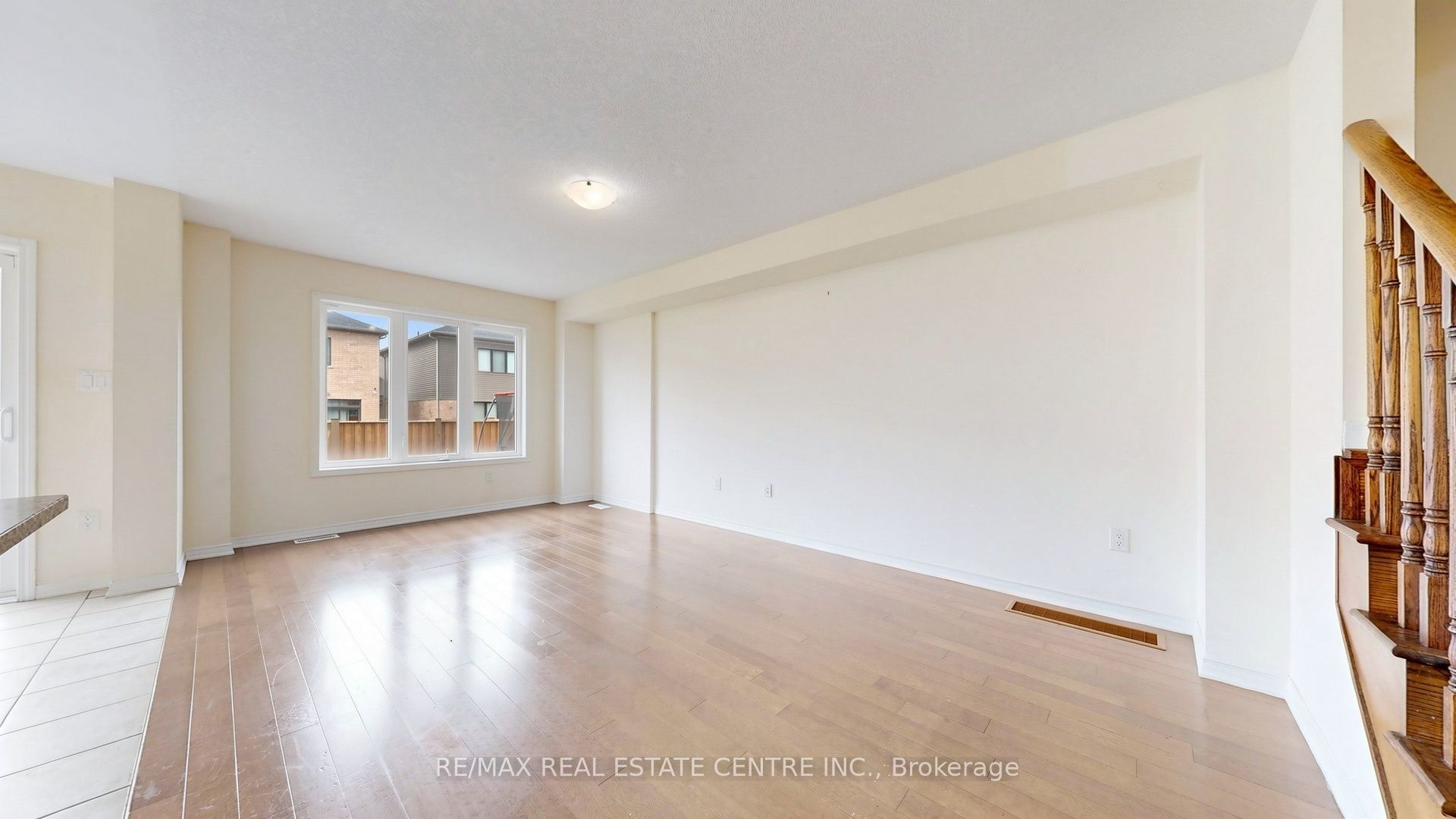 300 Bedrock Road, Hamilton, ON L8J 0M4 photo 5