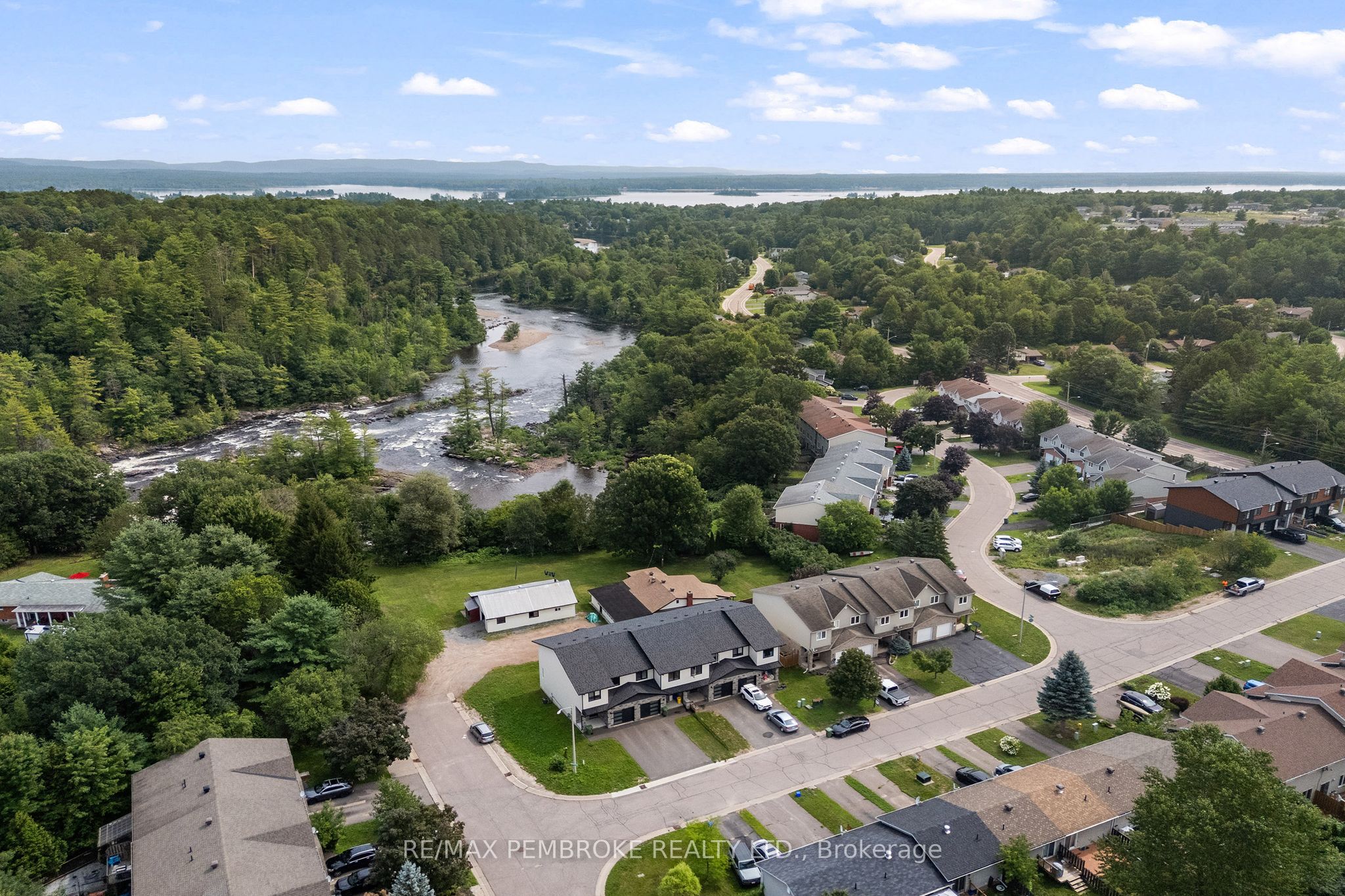 41 Northbrook Road, Petawawa, ON K8H 3N5 photo 5