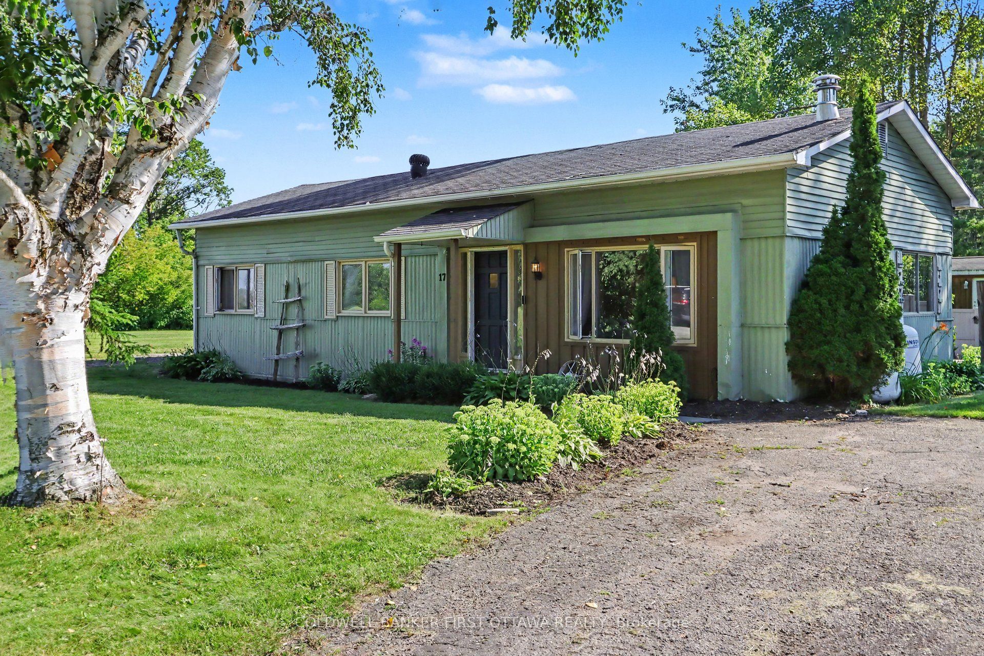 17 Bridle Path, Rideau Lakes, ON K7A 0J4 photo 2