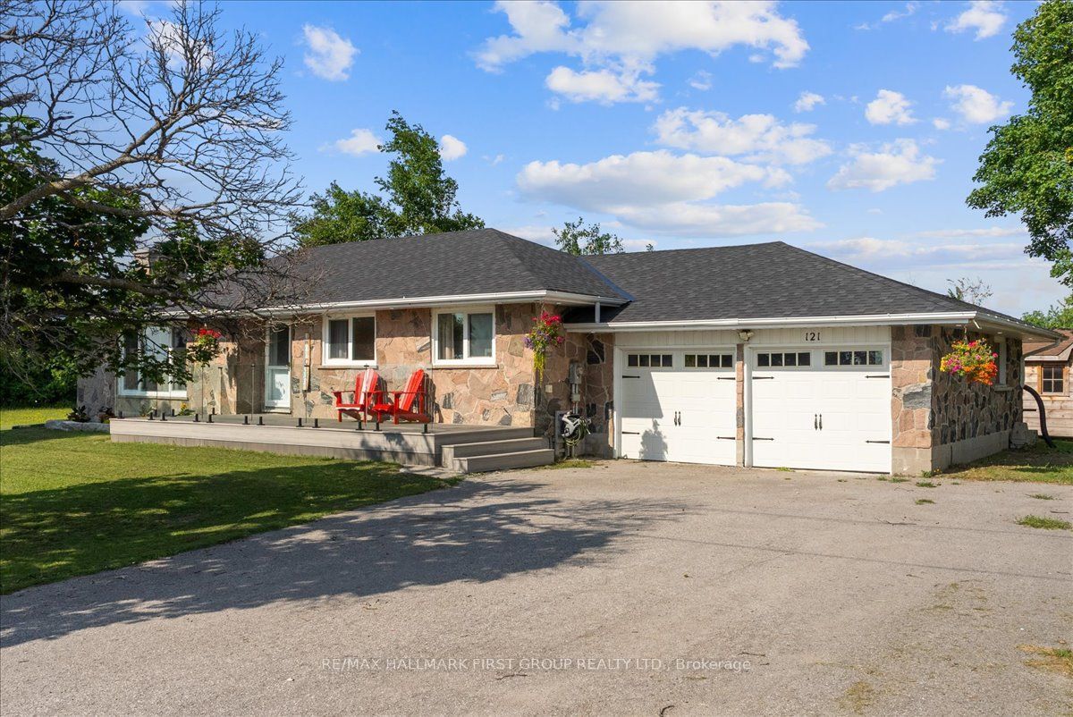 121 Nappadale Street, Kawartha Lakes, ON K0M 2T0 photo 2
