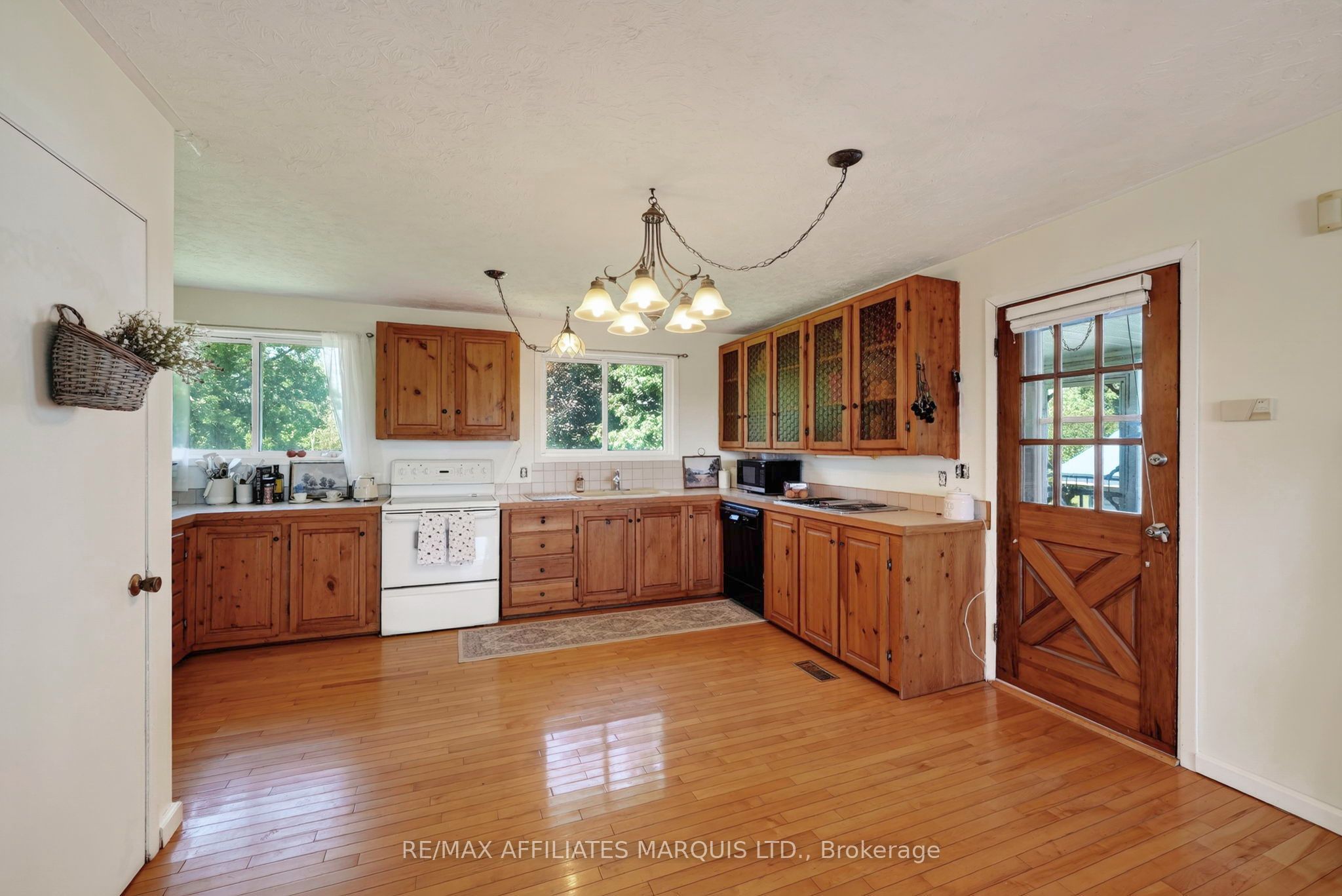 19450 Gore Road, South Glengarry, ON K0C 2E0 photo 5