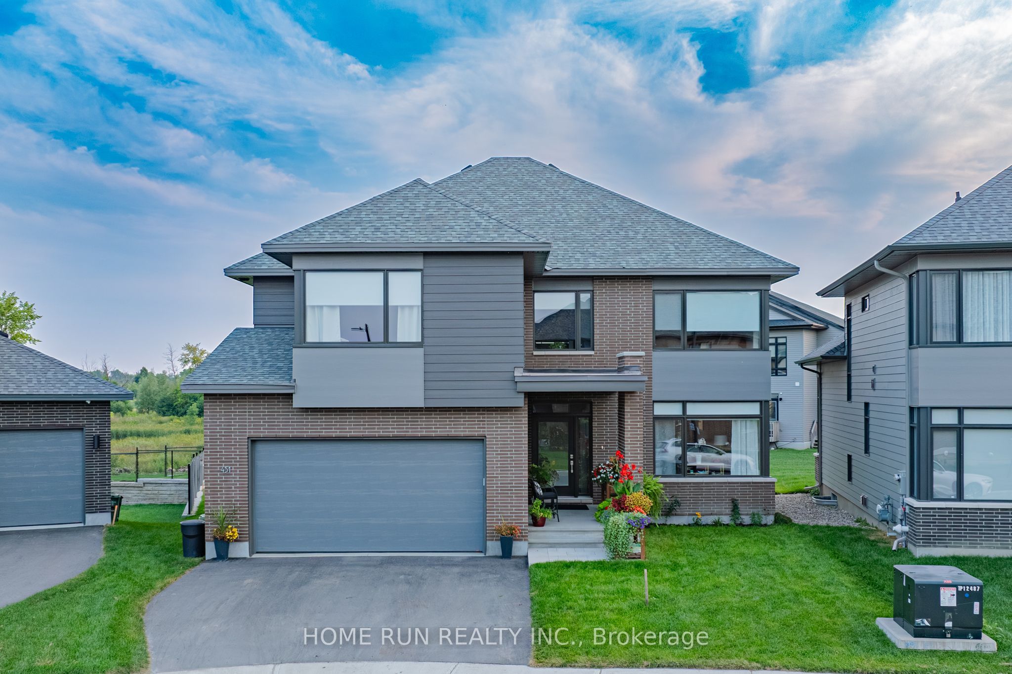 451 Longworth Avenue, Leitrim, ON K1T 0T7