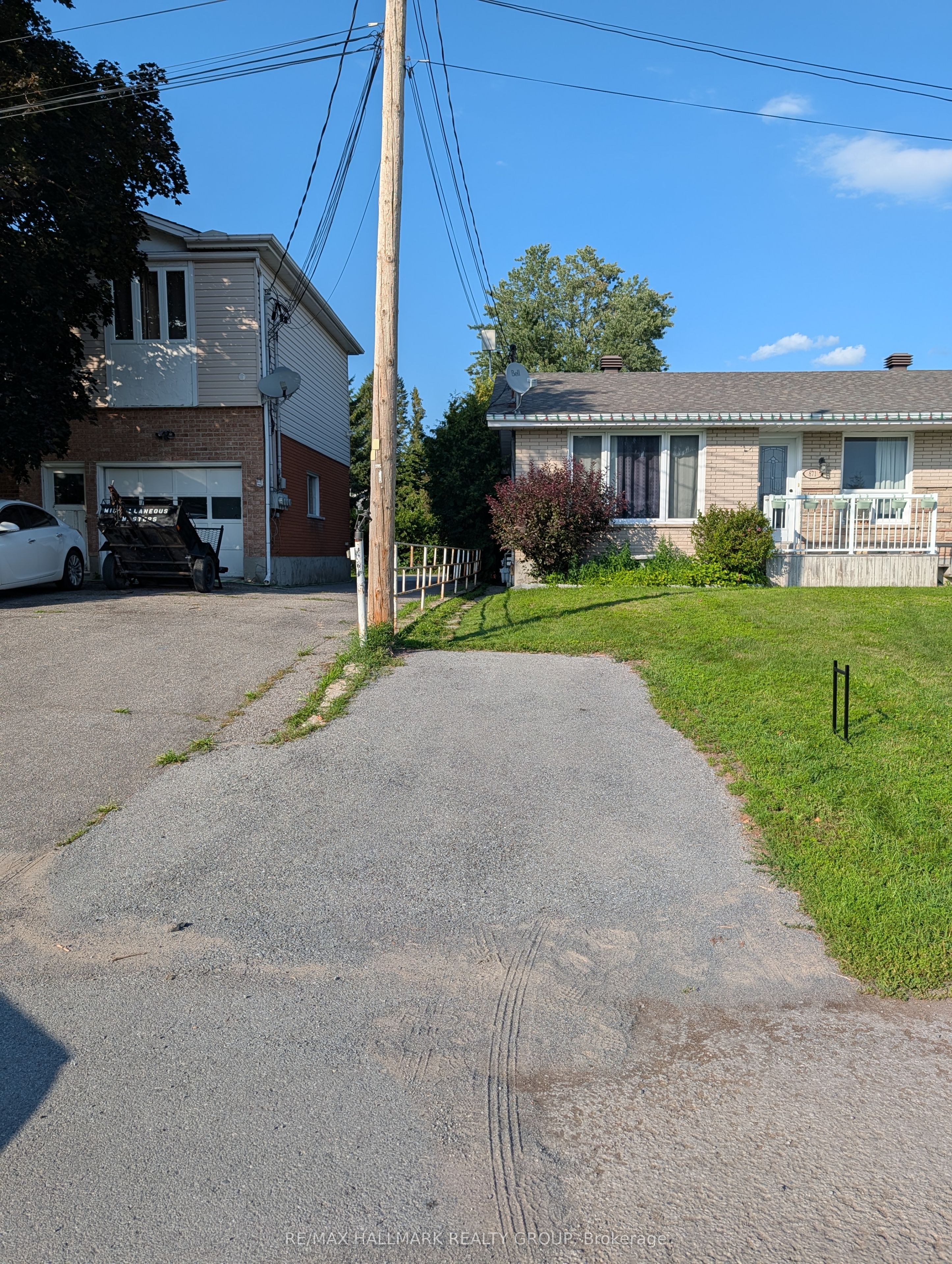 871 St Jacques Street B, Clarence-Rockland, ON K4K 1C1