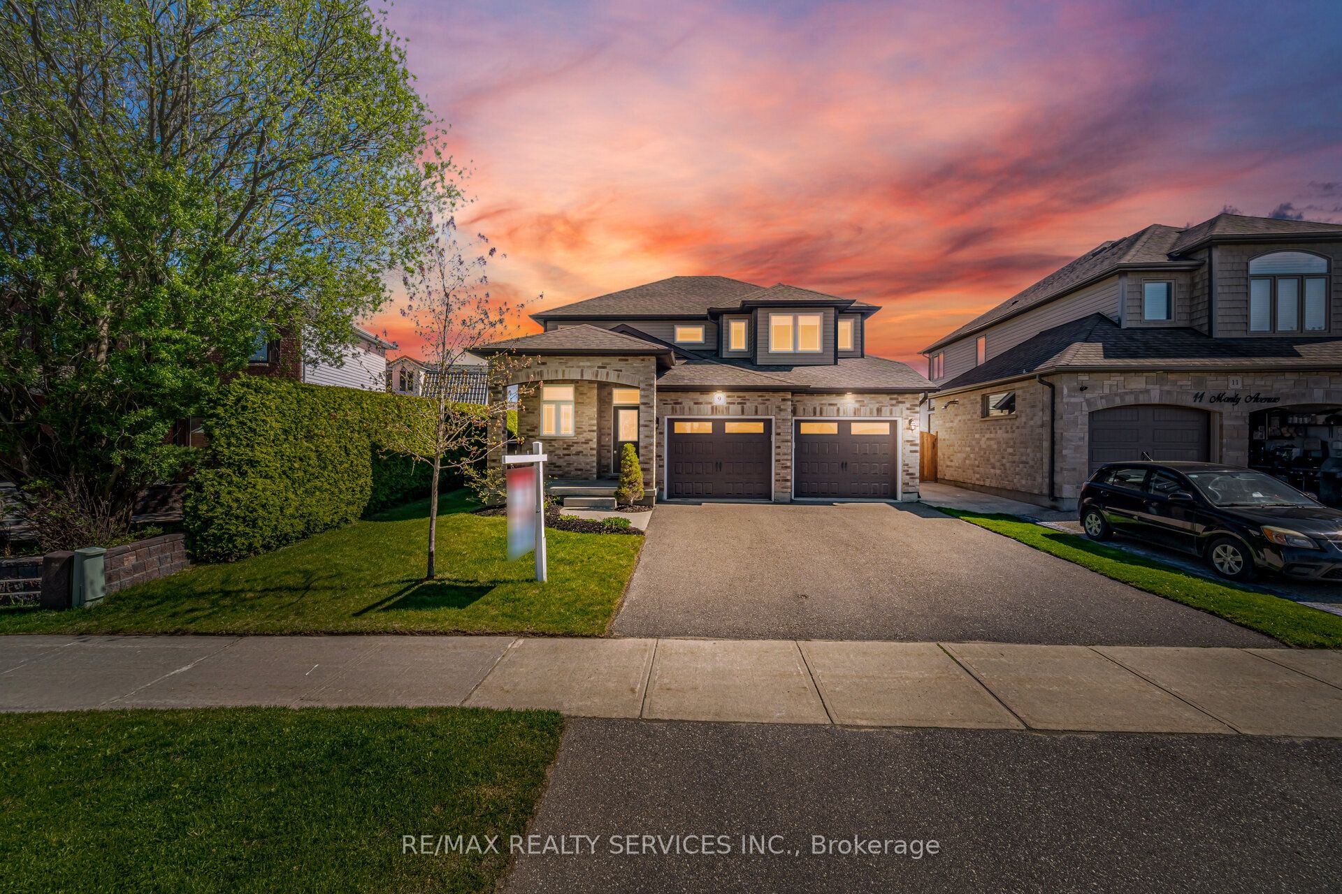 9 Monty Avenue, East Luther Grand Valley, ON L9W 6P1