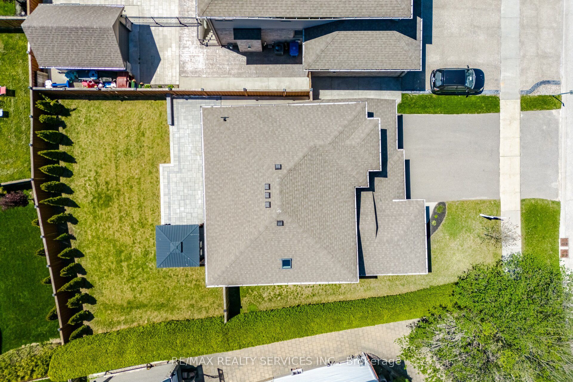 9 Monty Avenue, East Luther Grand Valley, ON L9W 6P1 photo 3