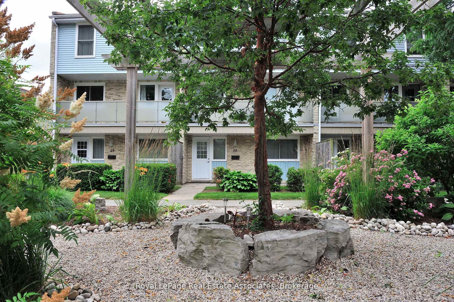 35 Breckenridge Drive 30, Kitchener, ON N2B 3H5 photo 3