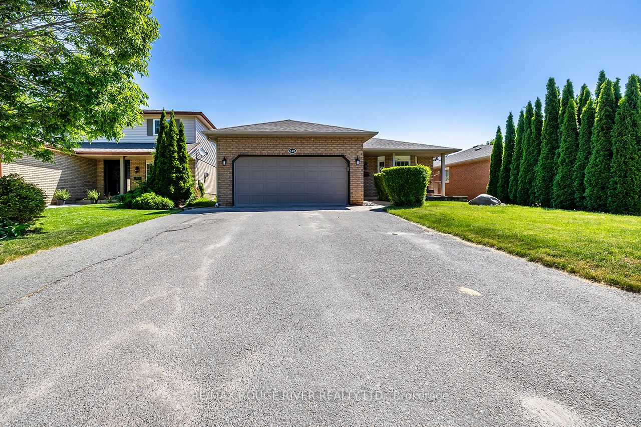640 Pinewood Drive, Peterborough, ON K9K 1L2