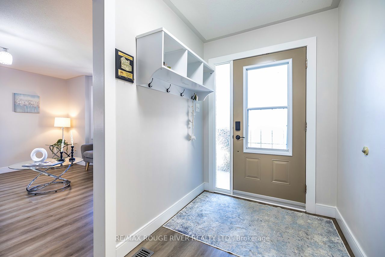 640 Pinewood Drive, Peterborough, ON K9K 1L2 photo 5