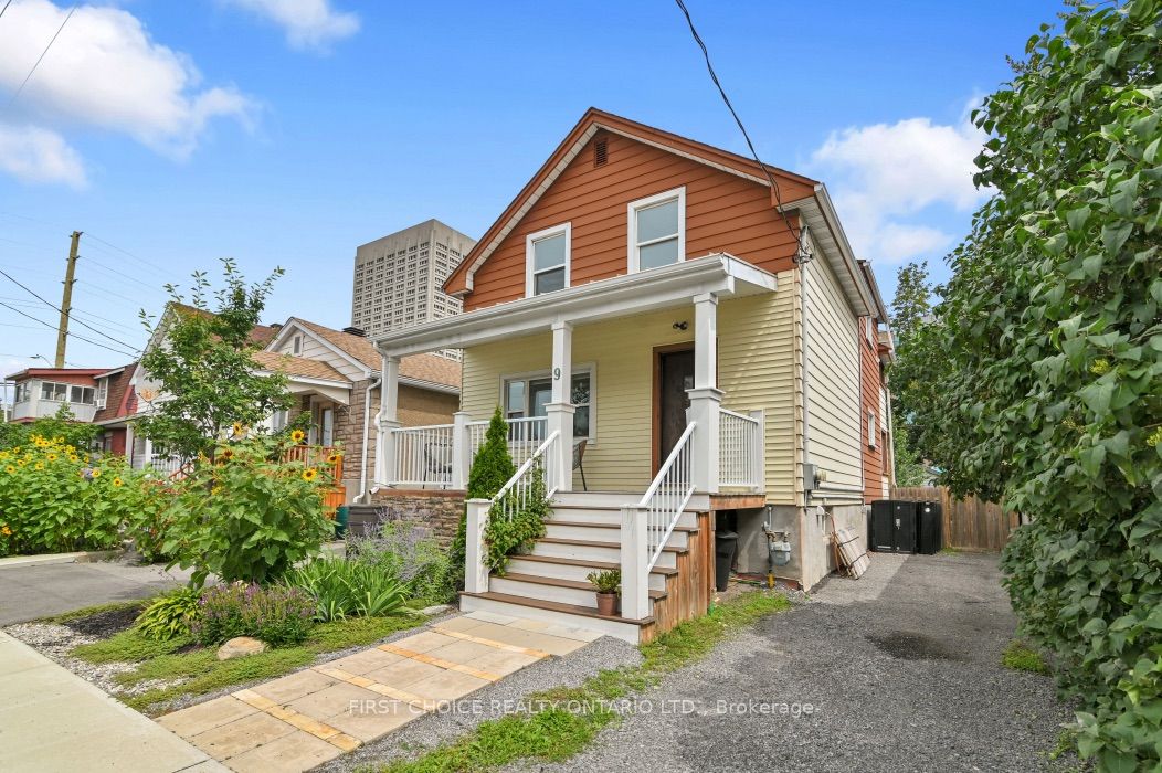 9 Huron Avenue N, Tunneys Pasture and Ottawa West, ON K1Y 0W1
