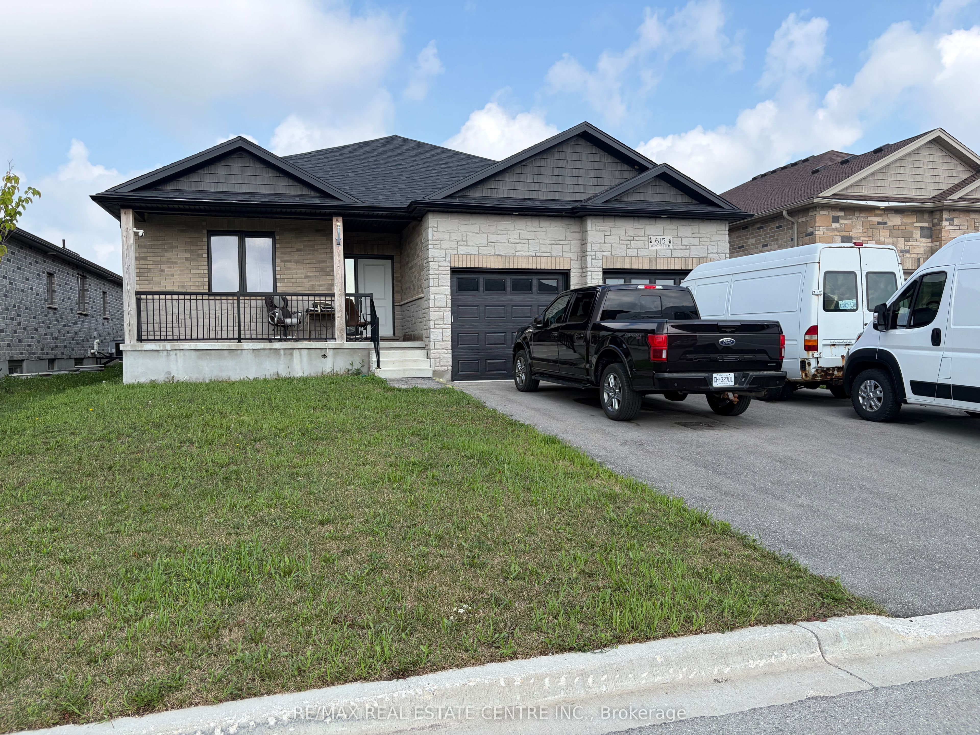 615 Winchester Avenue S, North Perth, ON N4W 0J9 photo 2