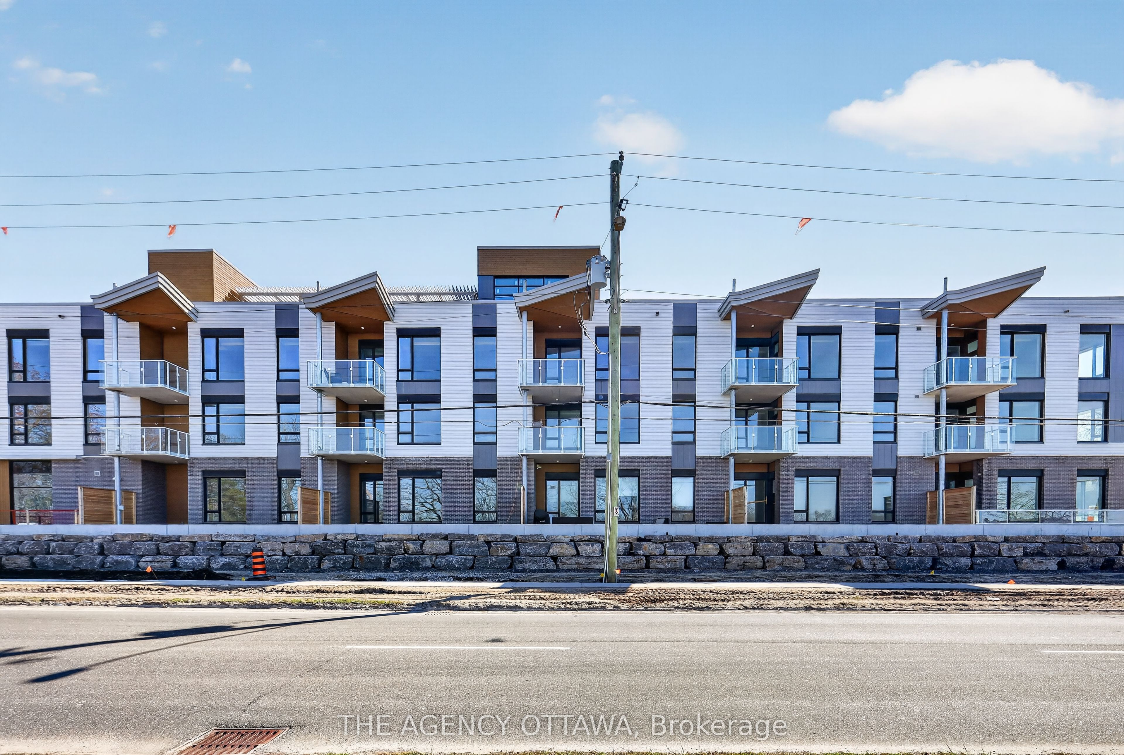 3085 Riverside Drive 302, Billings Bridge - Riverside Park and Area, ON K1V 9R2
