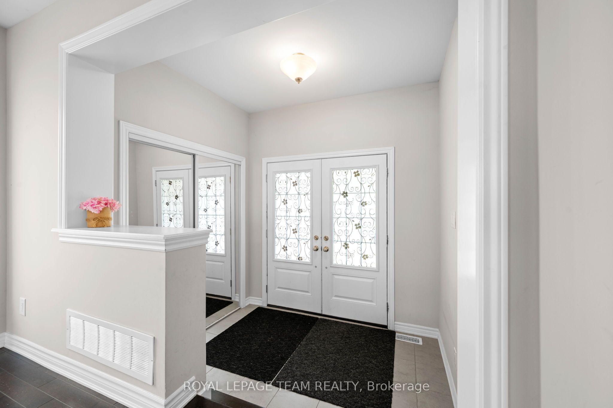 127 Solaris Drive, Kanata, ON K2M 2X4 photo 2