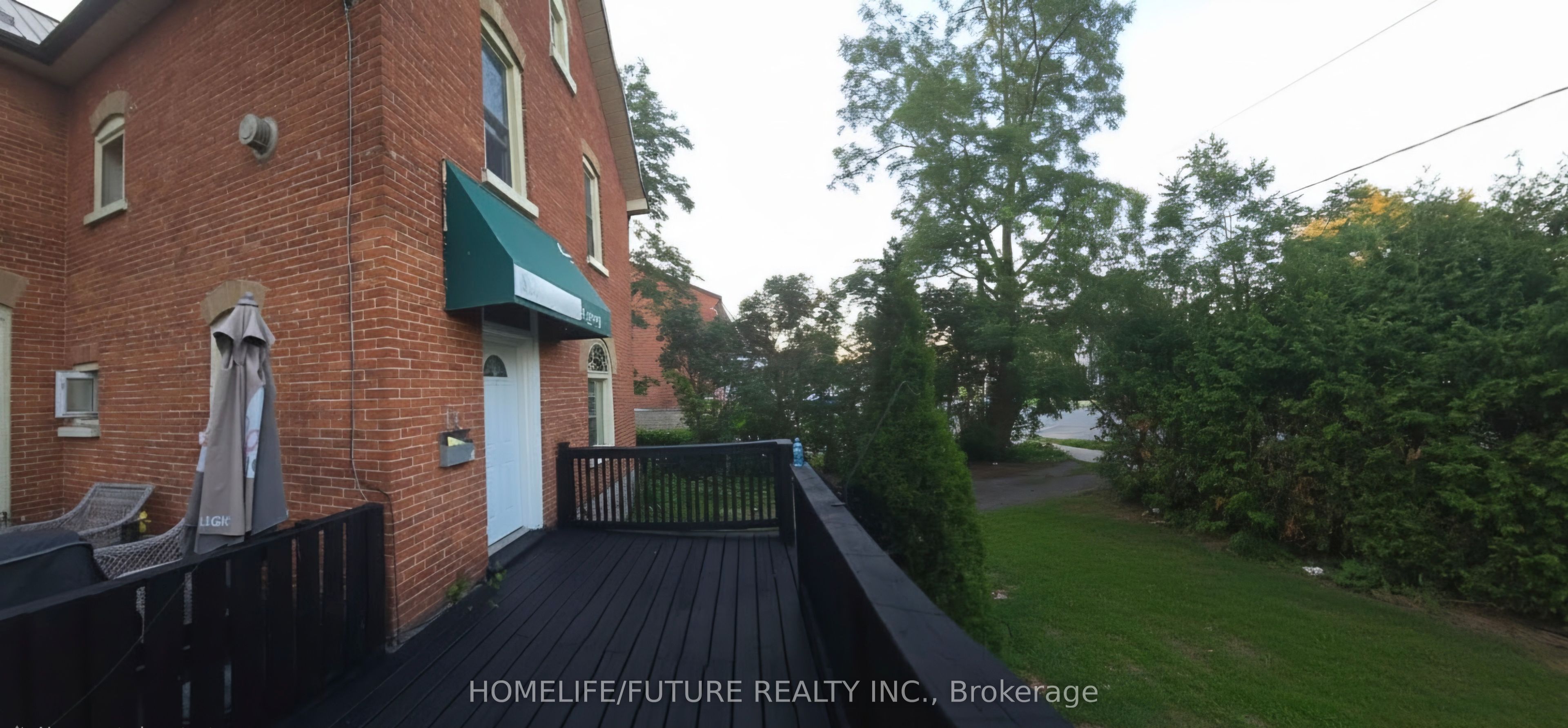 16 Highland Avenue B, Belleville, ON K8P 3R1 photo 4