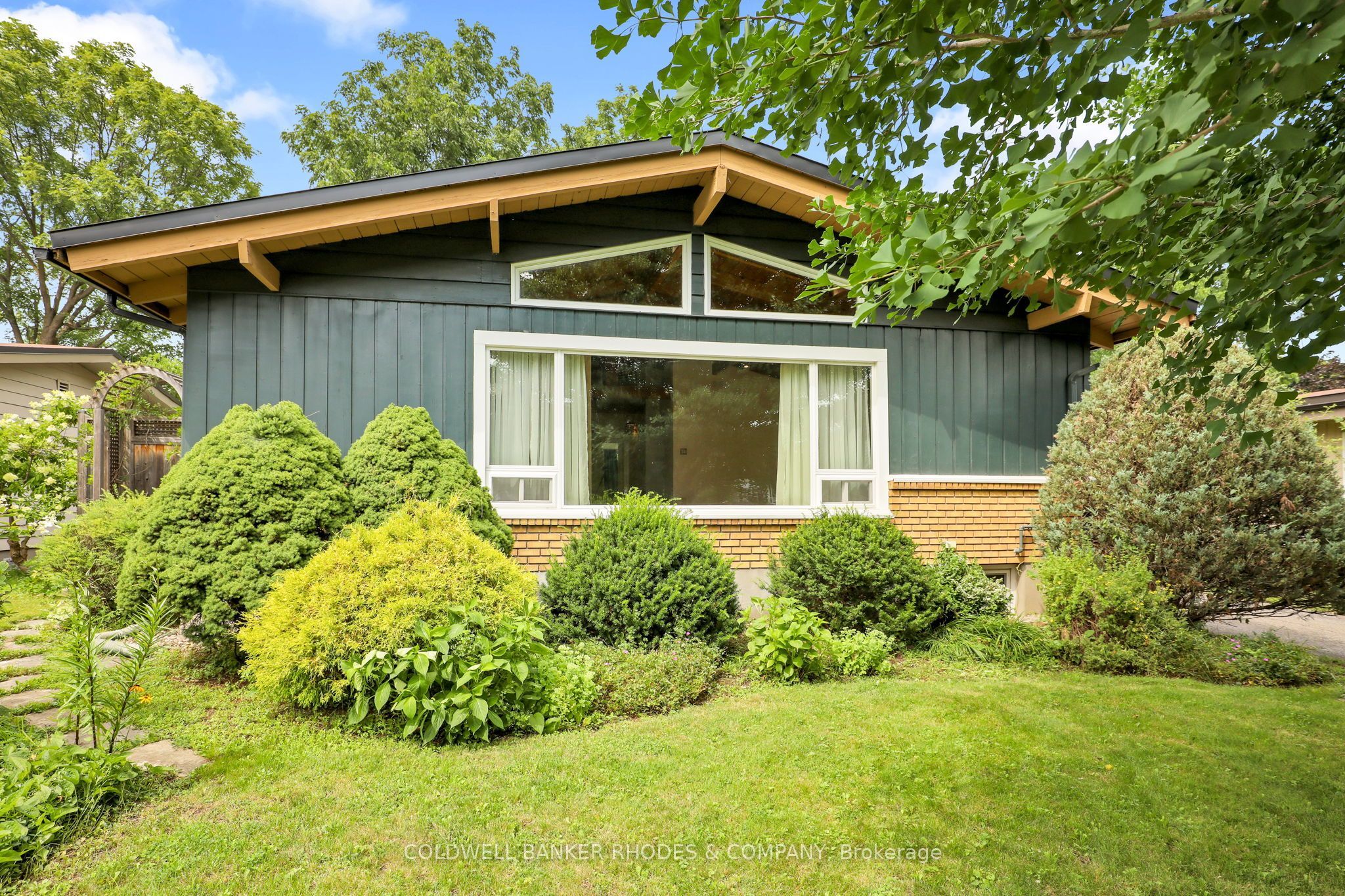 359 Mountbatten Avenue, Alta Vista and Area, ON K1H 5W2 photo 3