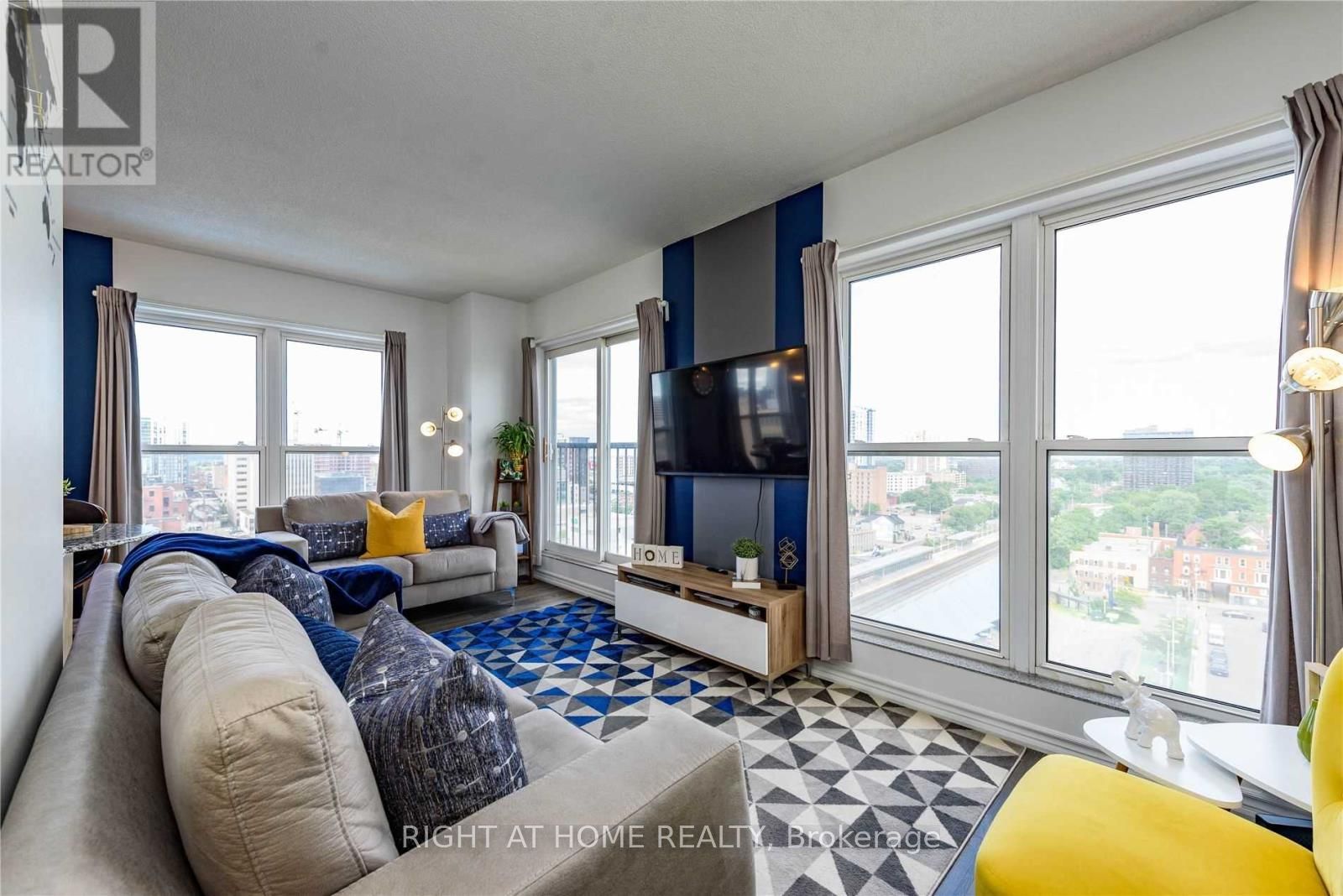 135 James Street S 1102, Hamilton, ON L8P 2Z6