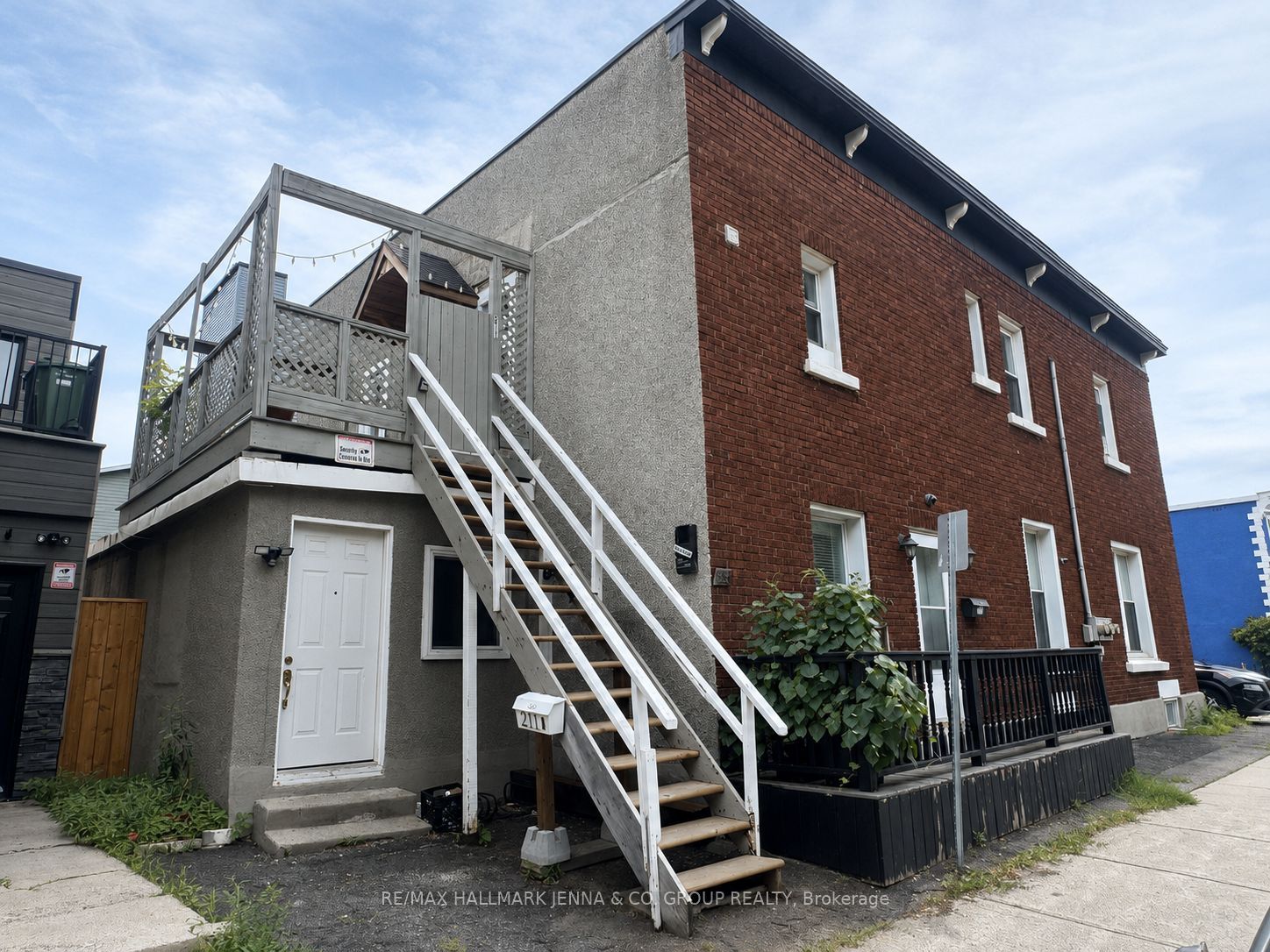 211 Hannah Street, Vanier and Kingsview Park, ON K1L 7M6