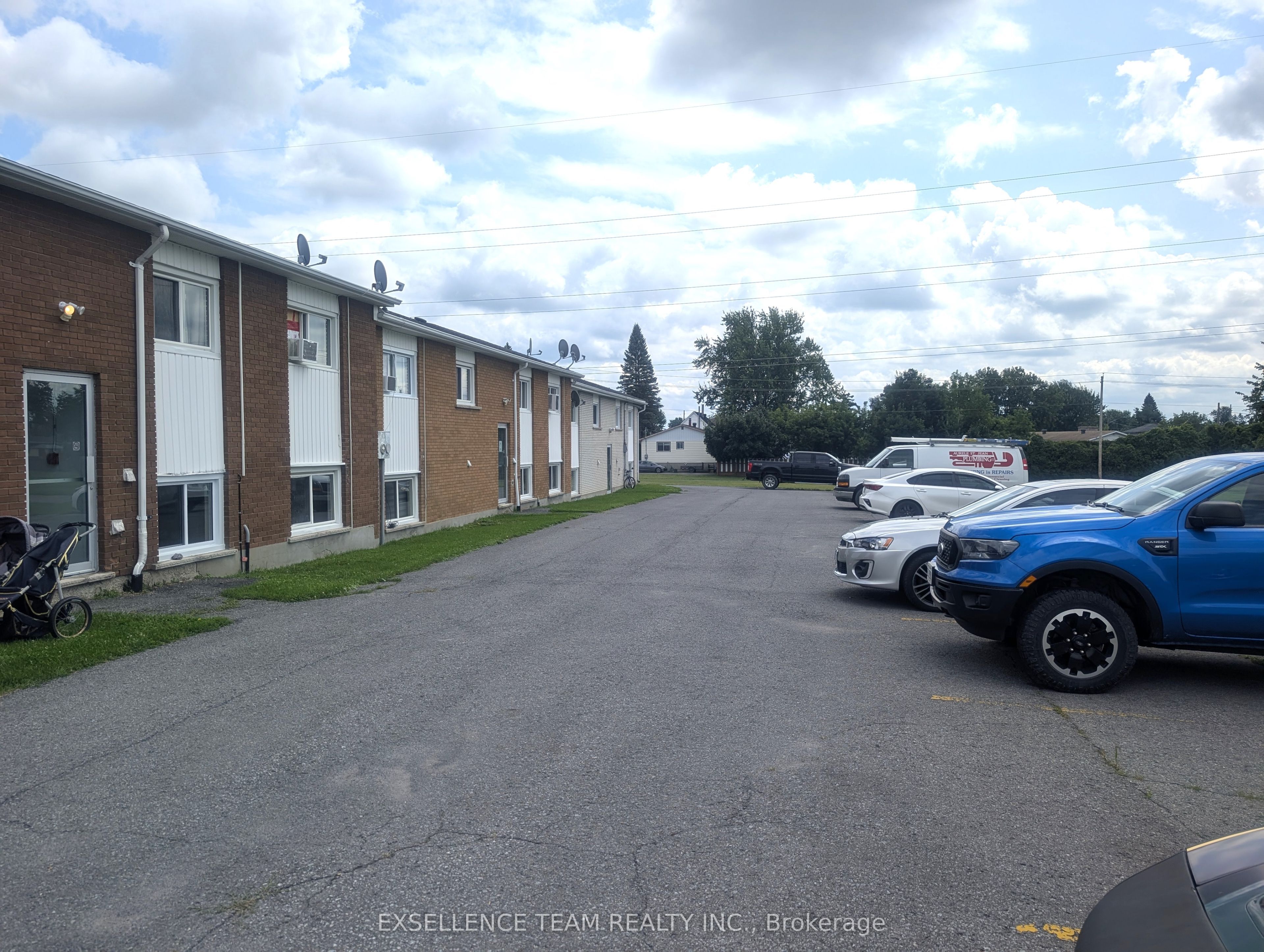 1448 St Michel Avenue, Cornwall, ON K6H 3M8 photo 4