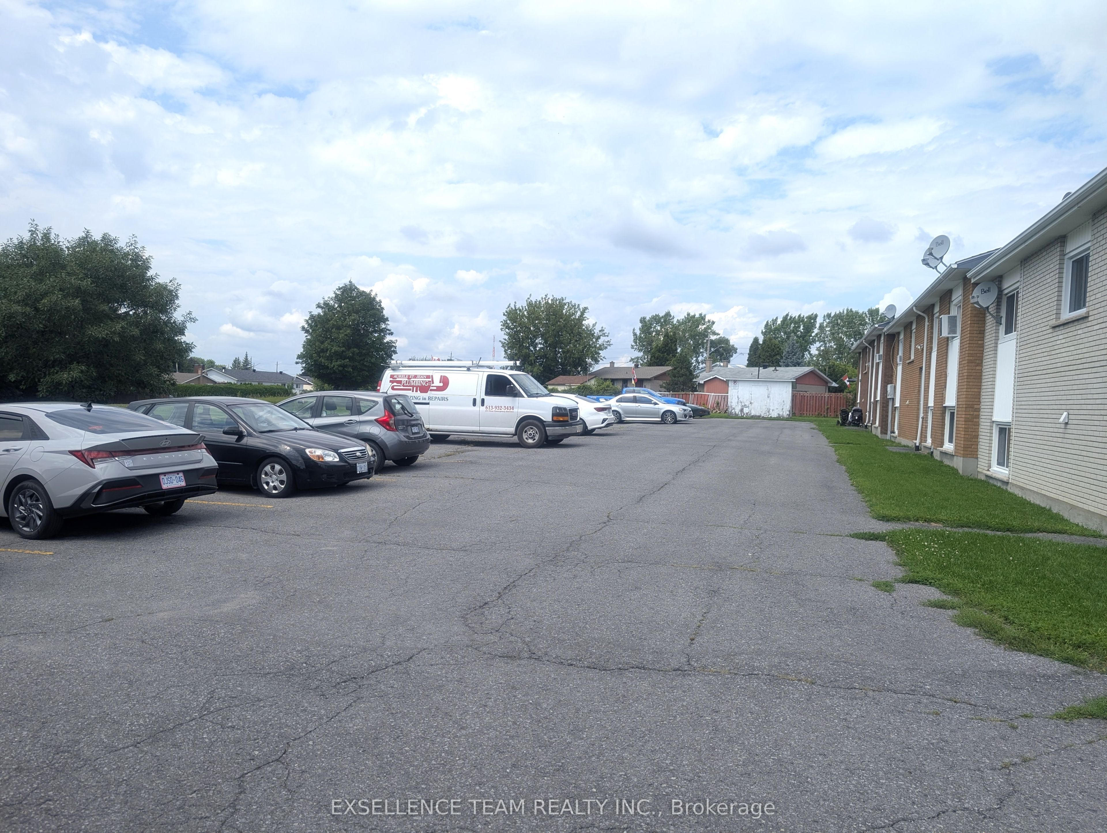 1452 St Michel Avenue, Cornwall, ON K6H 3M8 photo 3