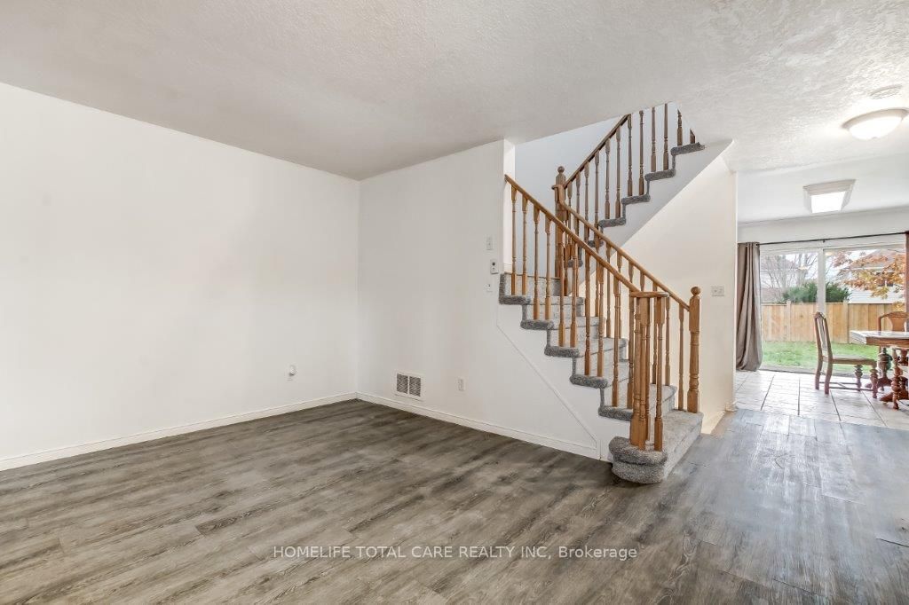 17 Stowe Terrace, Brantford, ON N3T 6P4 photo 4