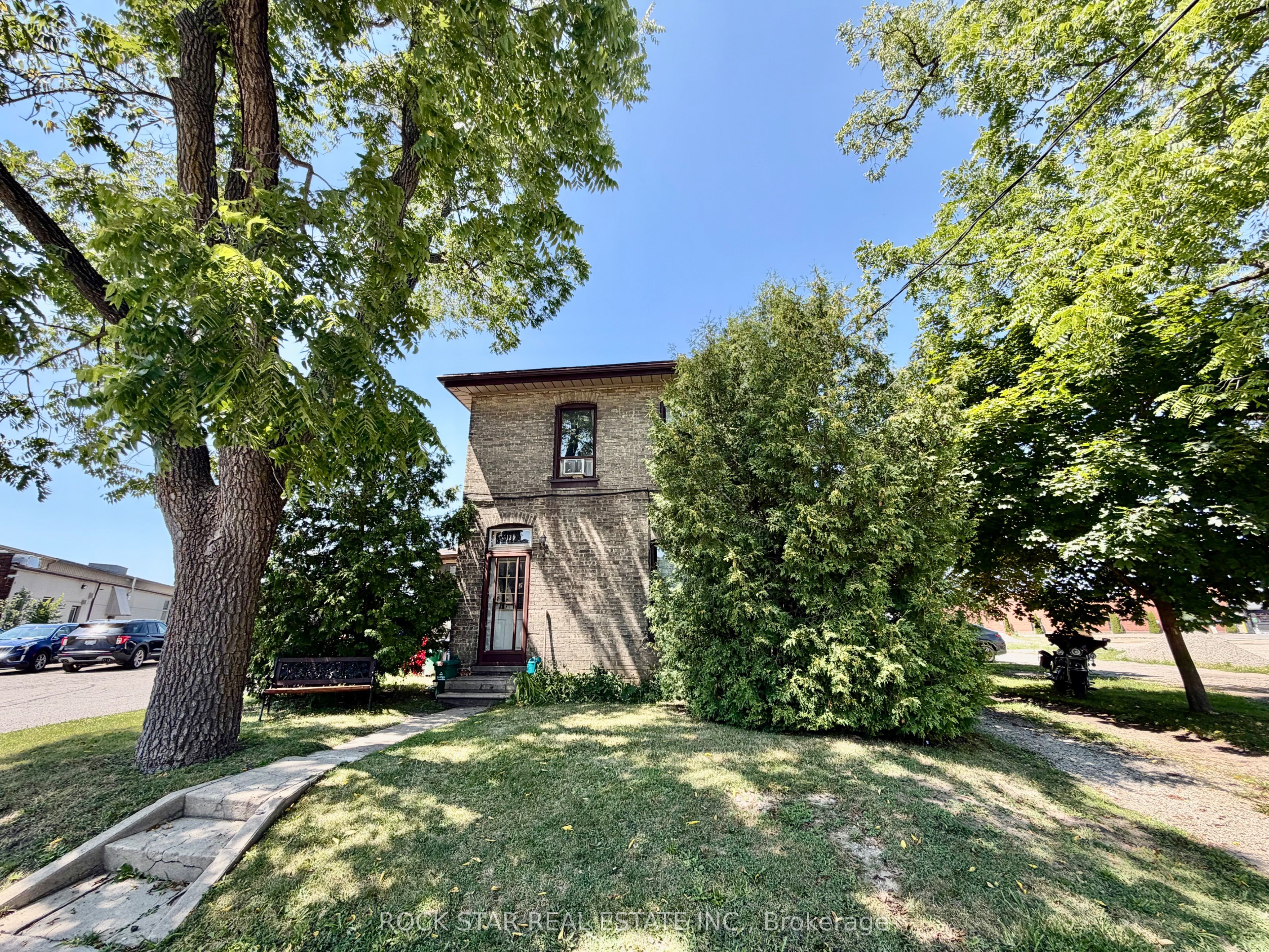 135 Sherwood Drive, Brantford, ON N3T 1N8 photo 3
