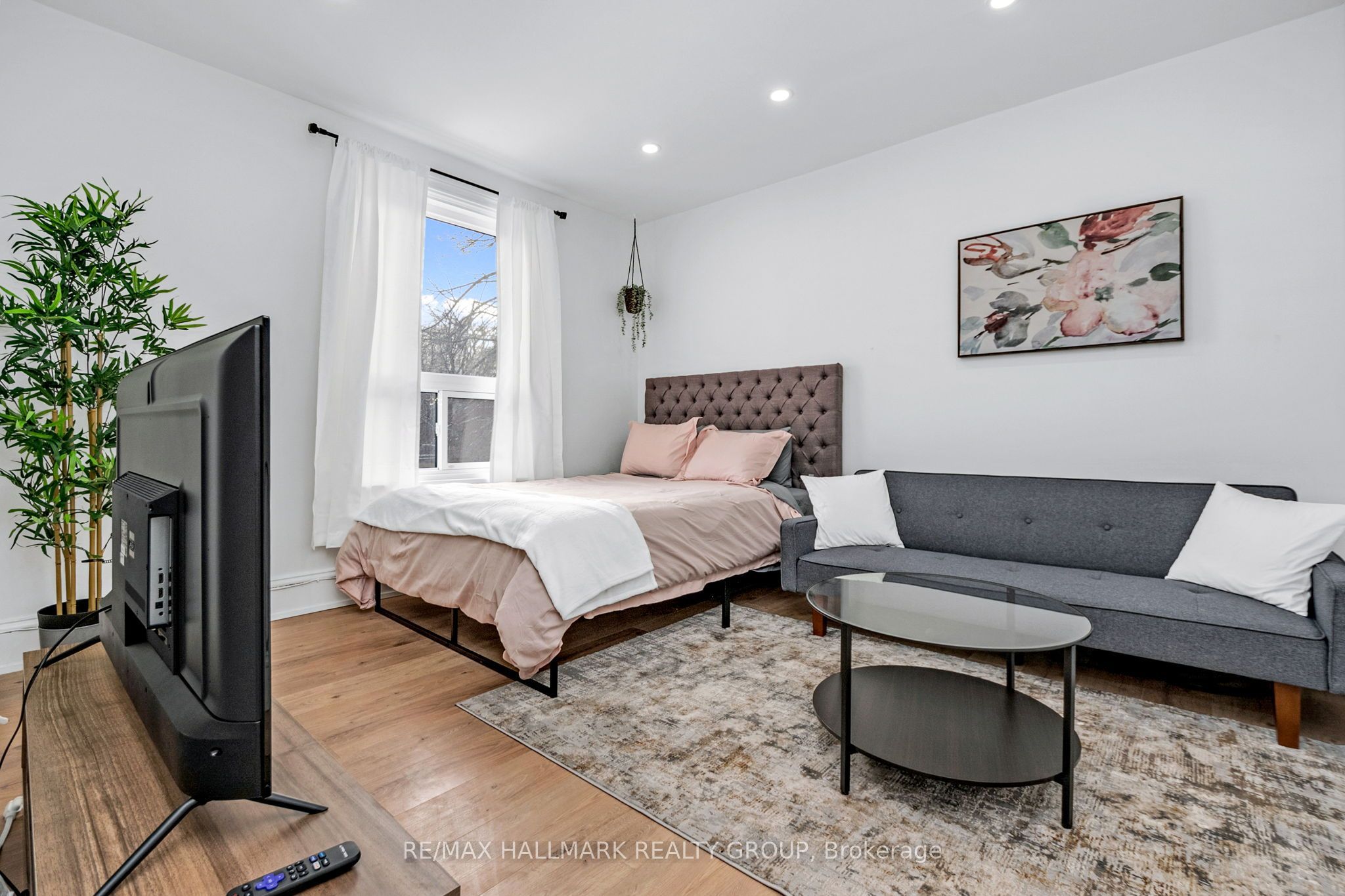 277 Arlington Avenue Unit 2, West Centre Town, ON M6C 2Z6 photo 4