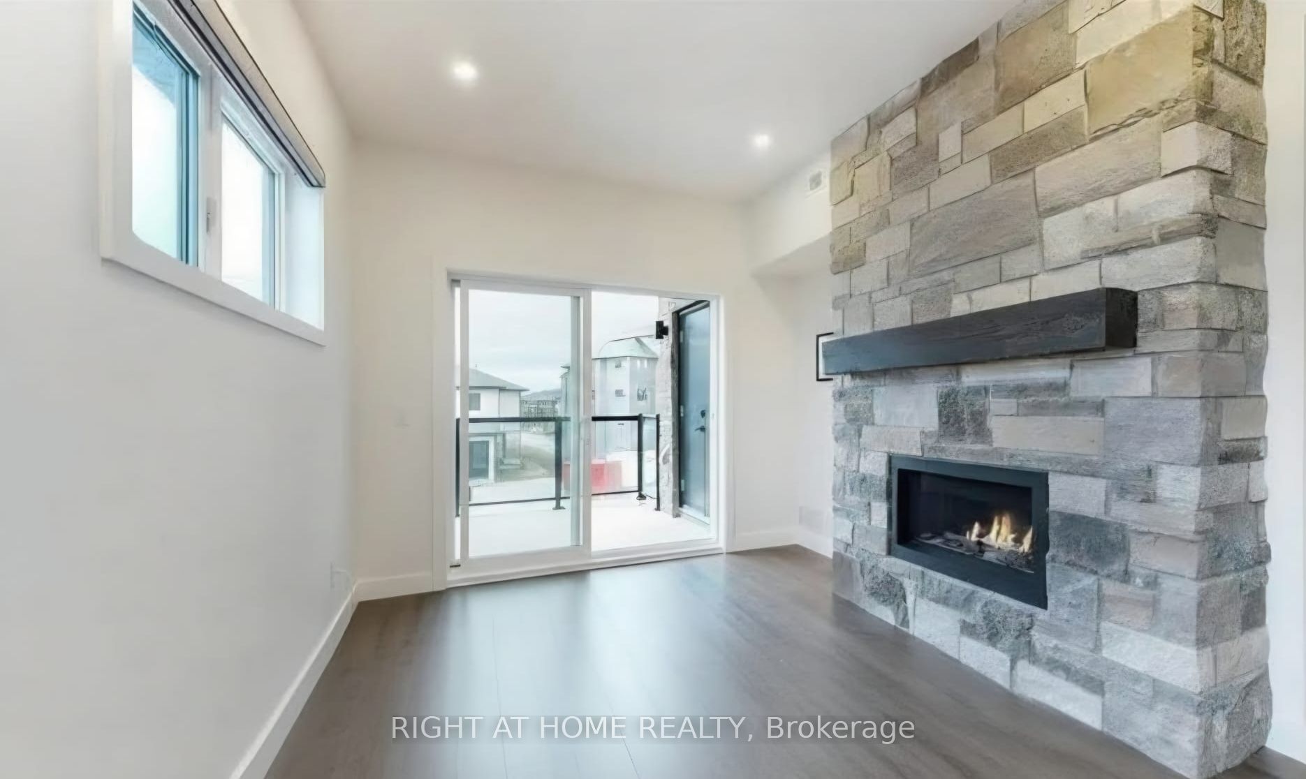 10 Beausoleil Lane 302, Blue Mountains, ON L9Y 2X5 photo 2