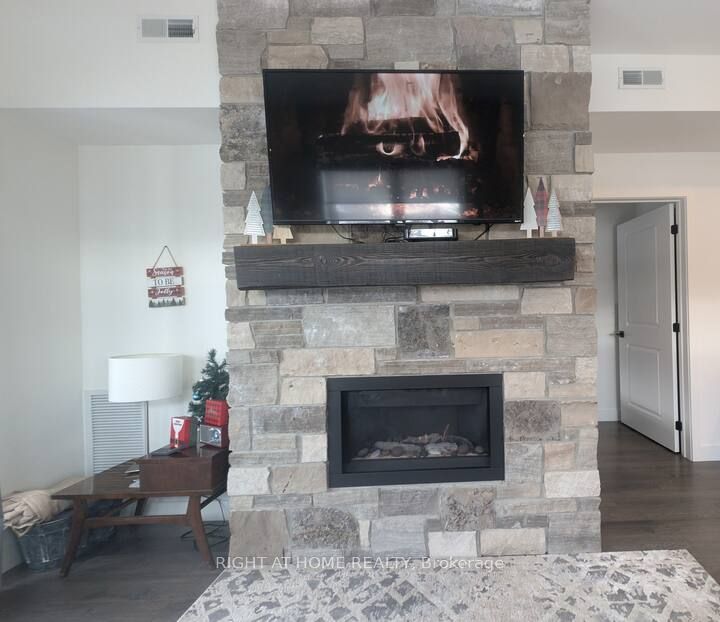 10 Beausoleil Lane 302, Blue Mountains, ON L9Y 2X5 photo 3