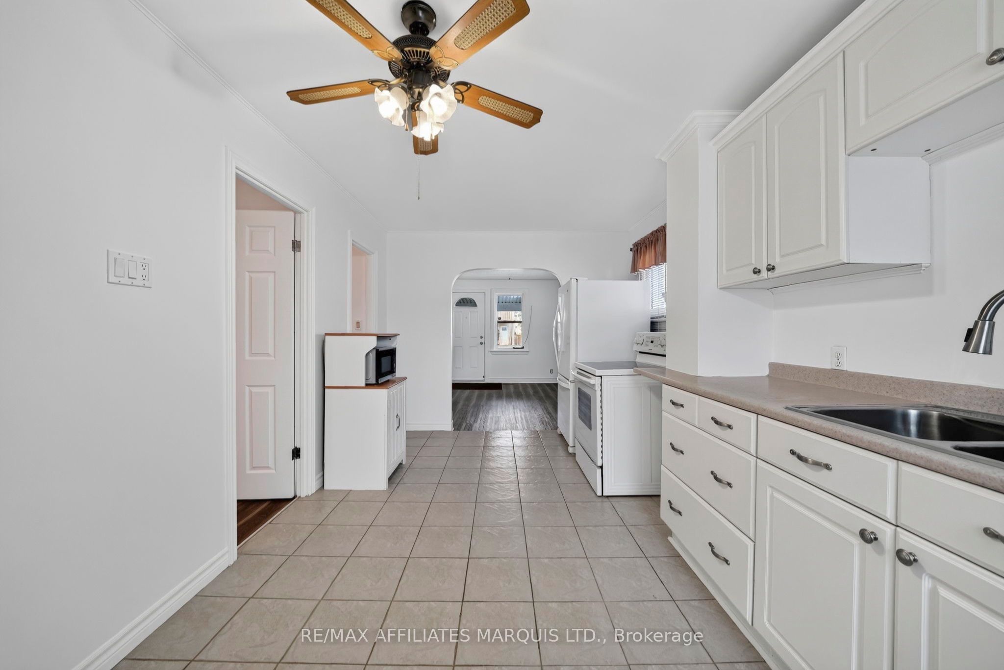 331 Carleton Street, Cornwall, ON K6H 4X6 photo 2