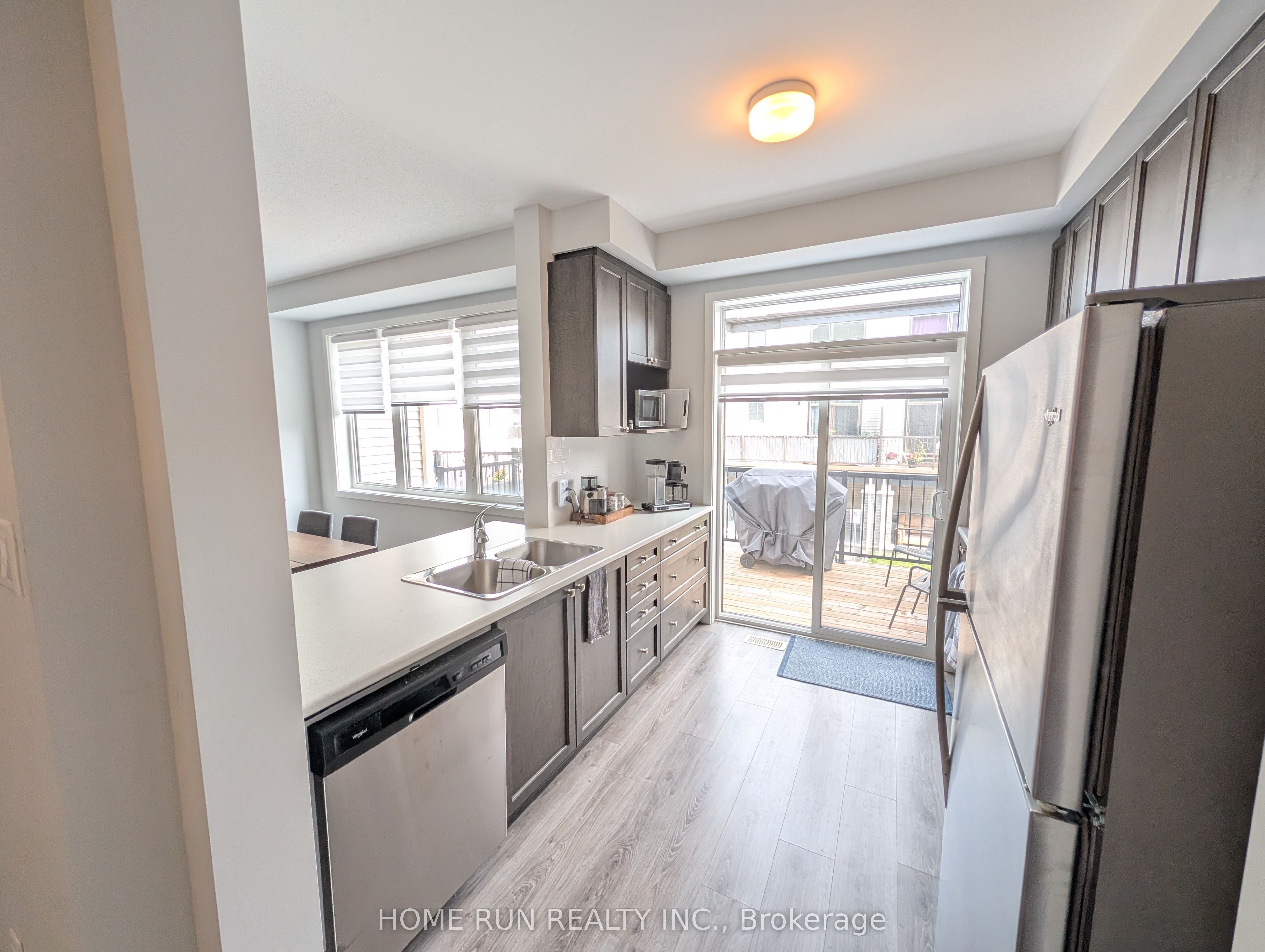312 Parallax Private, Barrhaven, ON K2J 7B3 photo 4