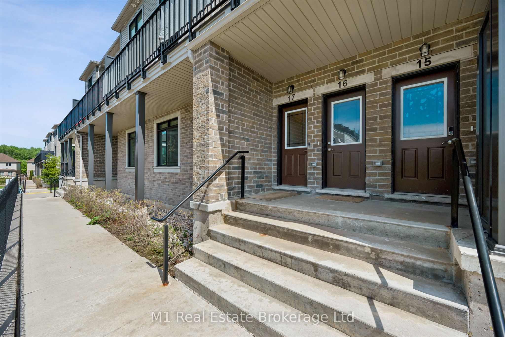 107 Westra Drive 17, Guelph/Eramosa, ON N1K 0A5 photo 4
