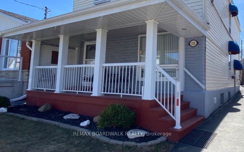 332 Shakespeare Street 1, Vanier and Kingsview Park, ON K1L 5M2 photo 3