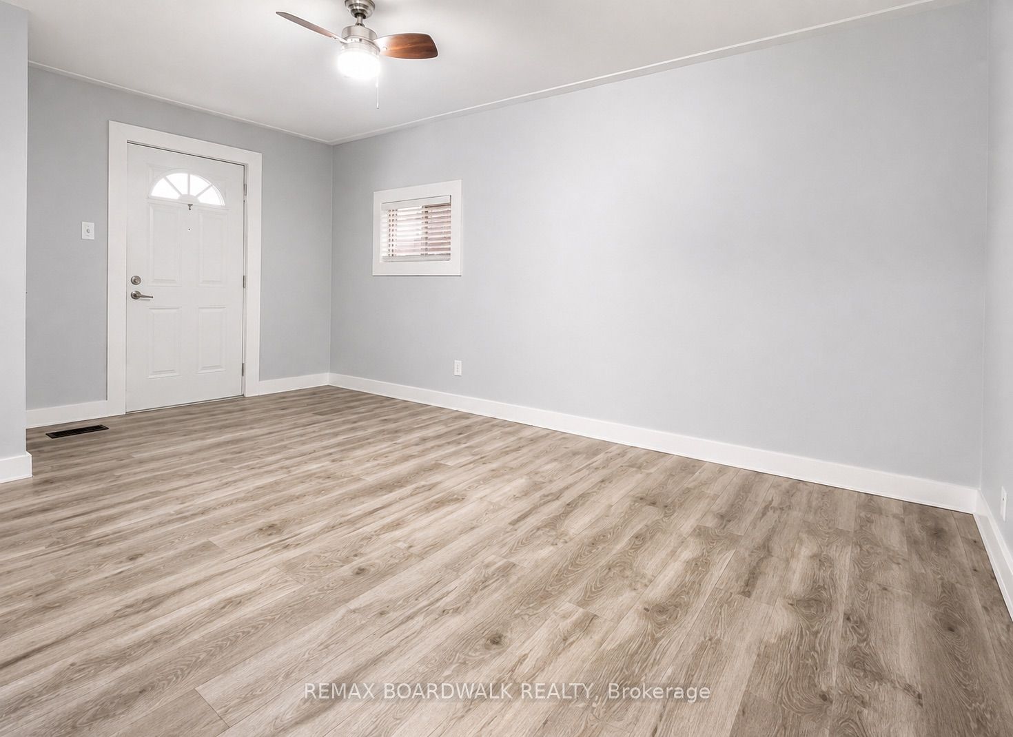 332 Shakespeare Street 1, Vanier and Kingsview Park, ON K1L 5M2 photo 4