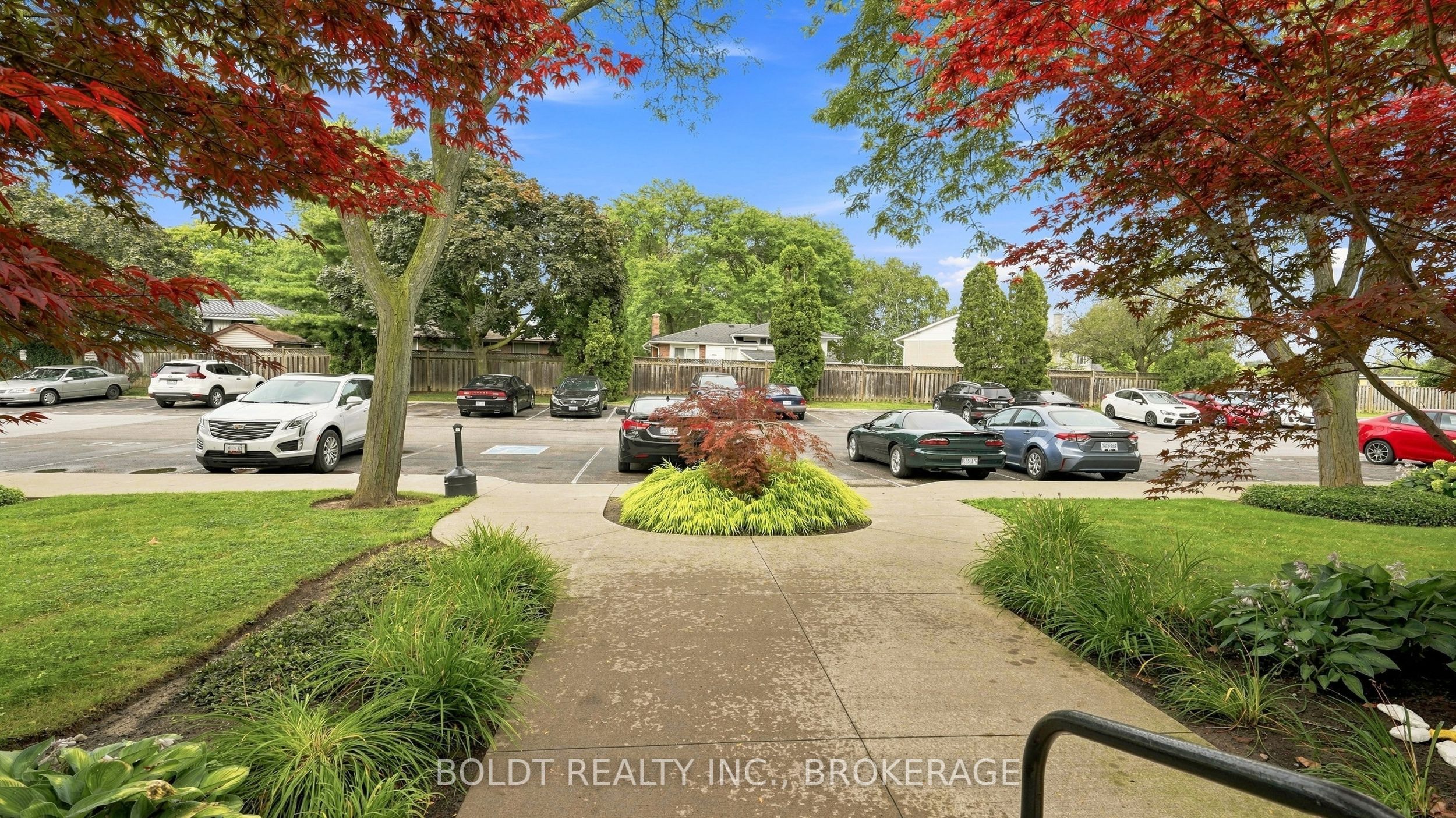 6 Westlake Lane 110, St. Catharines, ON L2N 5S3 photo 2