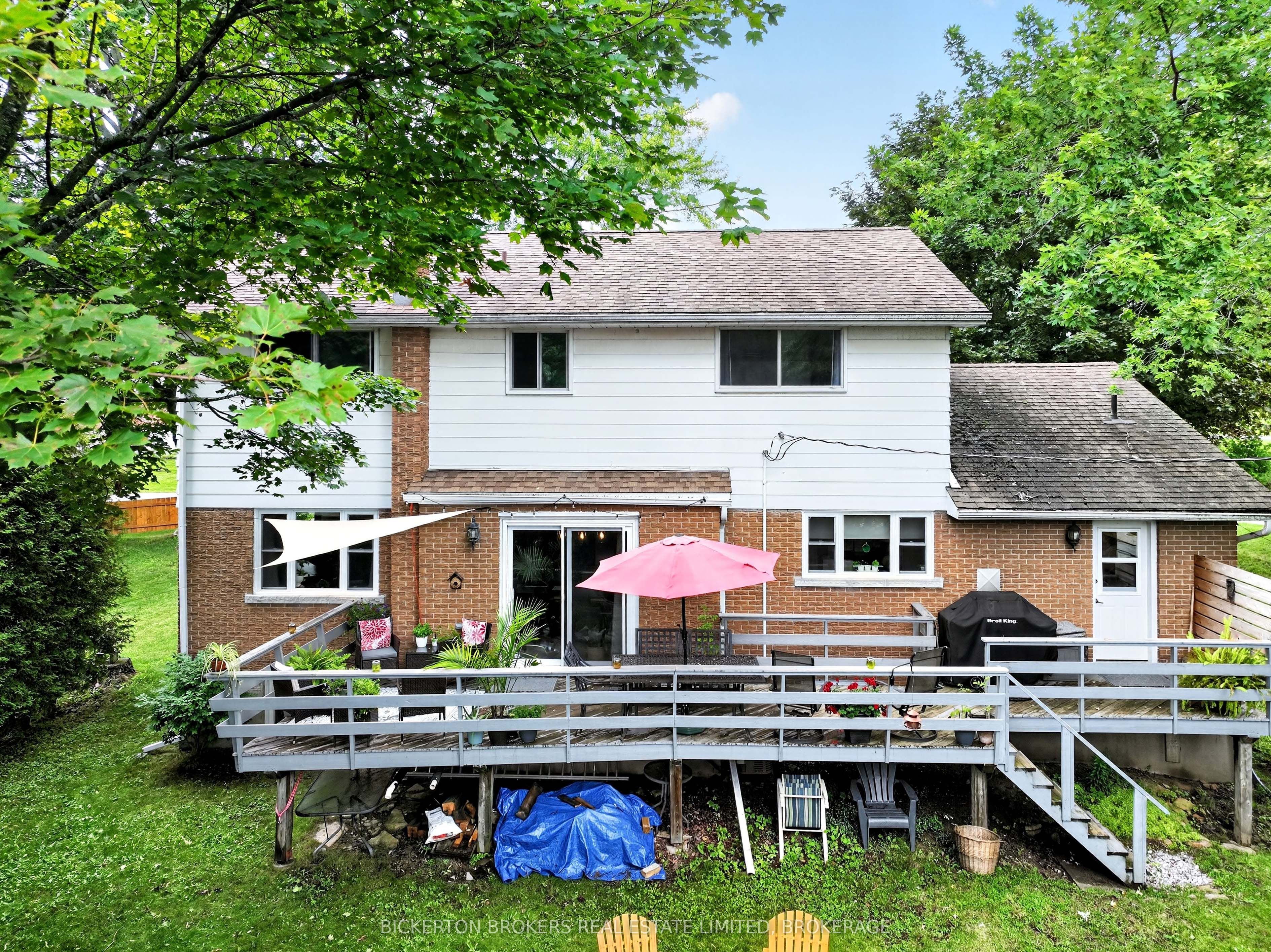 335 Elizabeth Drive, Gananoque, ON K7G 1P6 photo 5