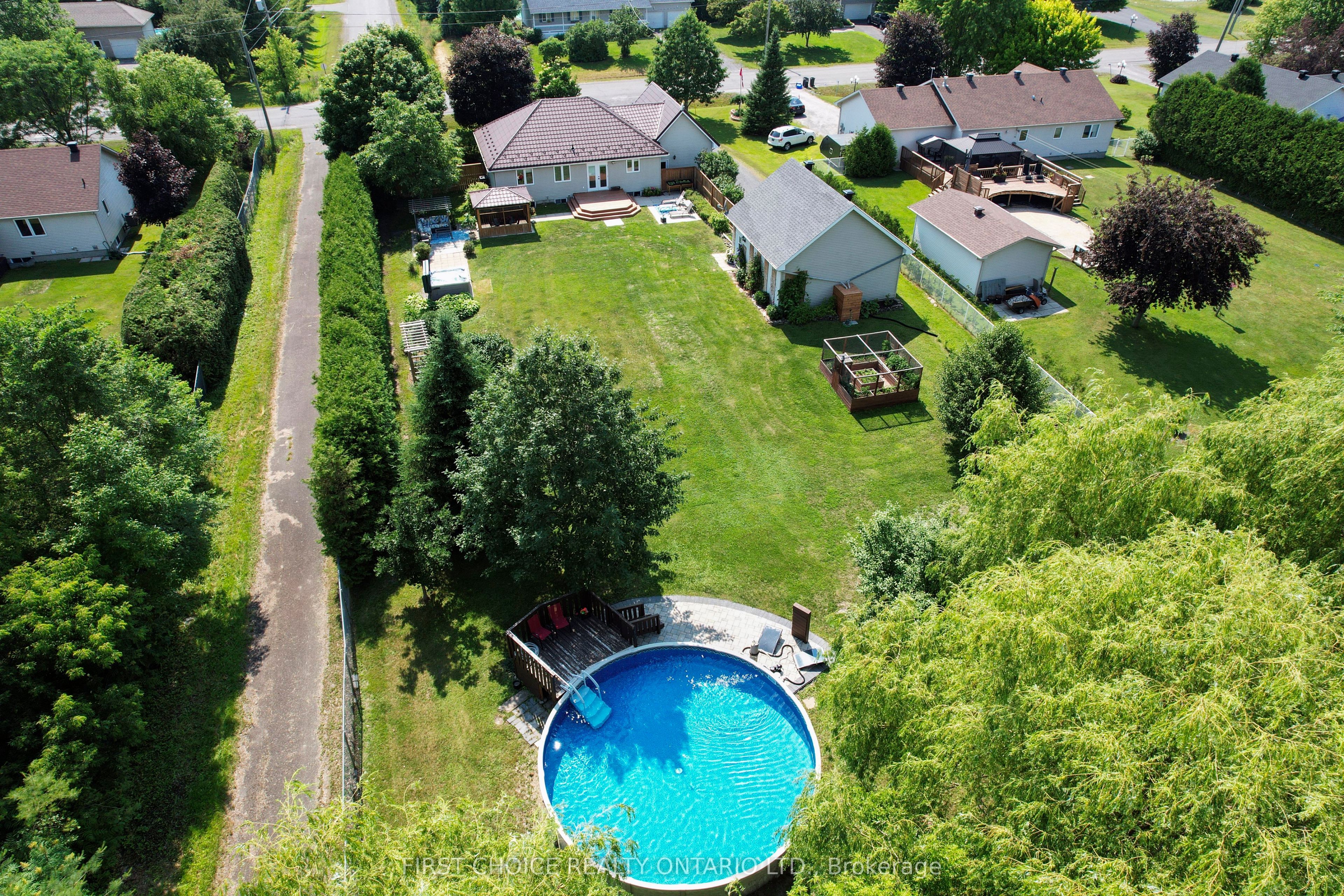 5857 Trudeau Avenue, Orleans - Cumberland and Area, ON K0A 3H0 photo 4