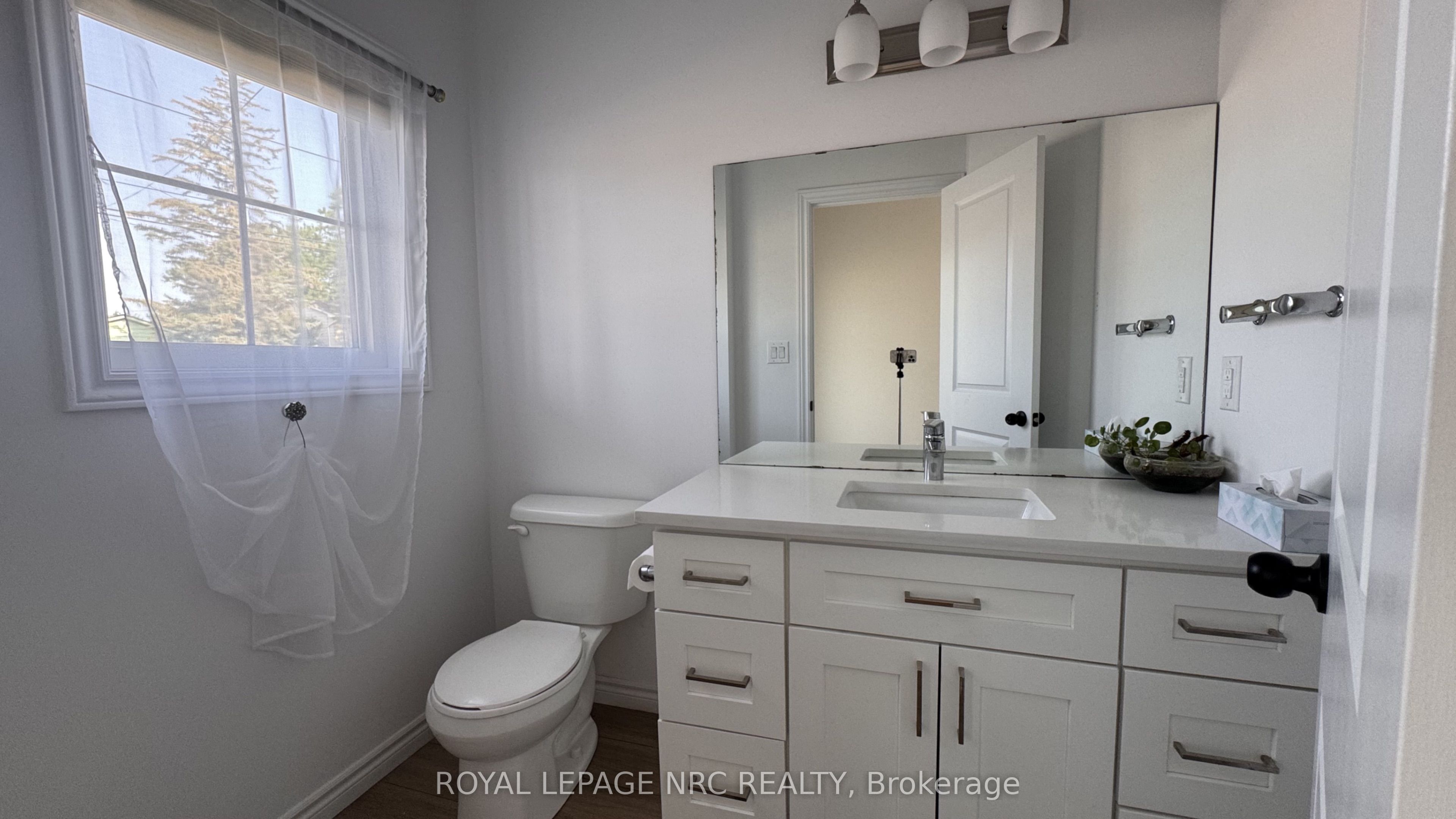 18 King Street, Fort Erie, ON L2A 3Z3 photo 4