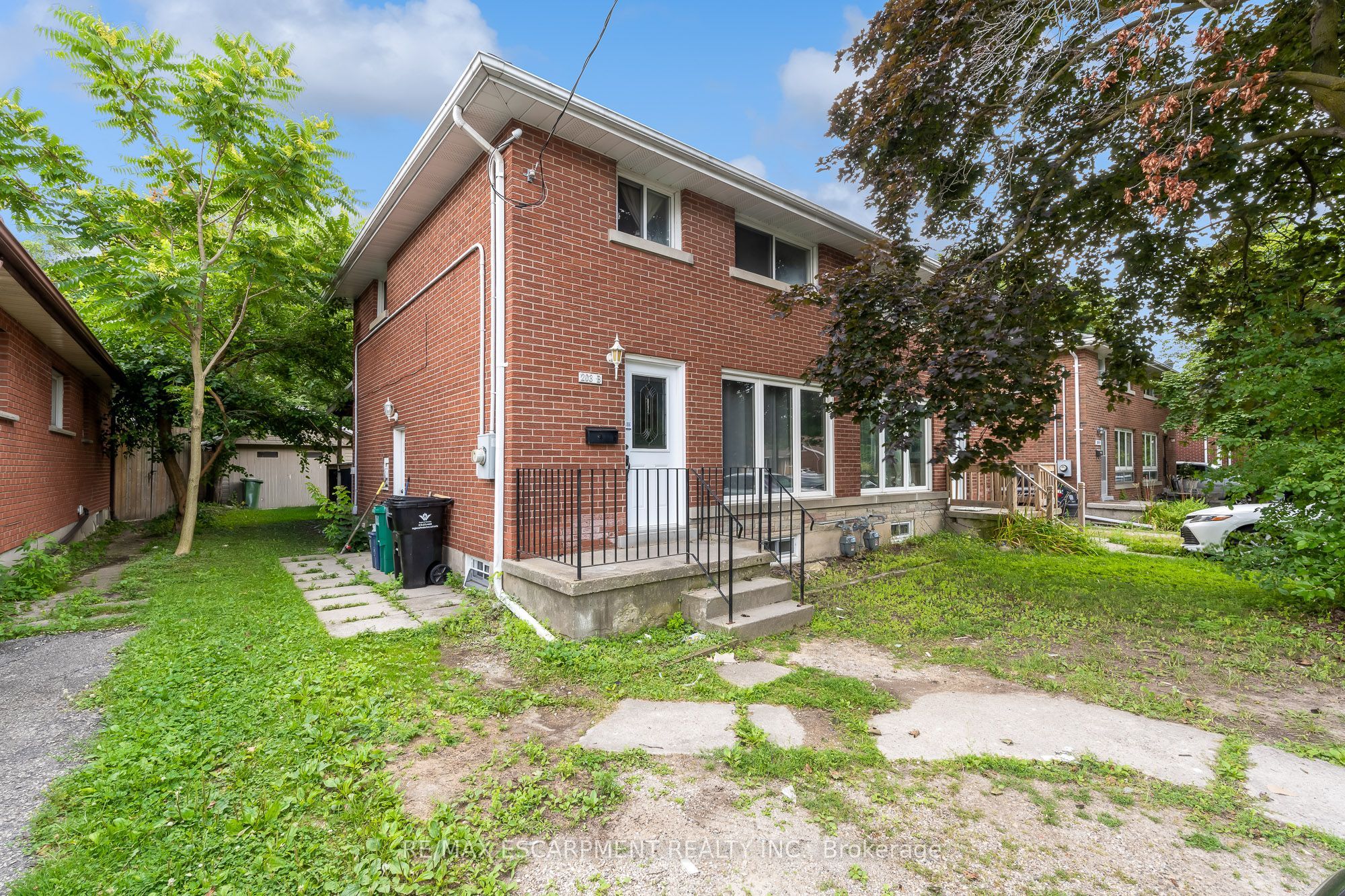 203B Erb Street, Waterloo, ON N2J 1M7