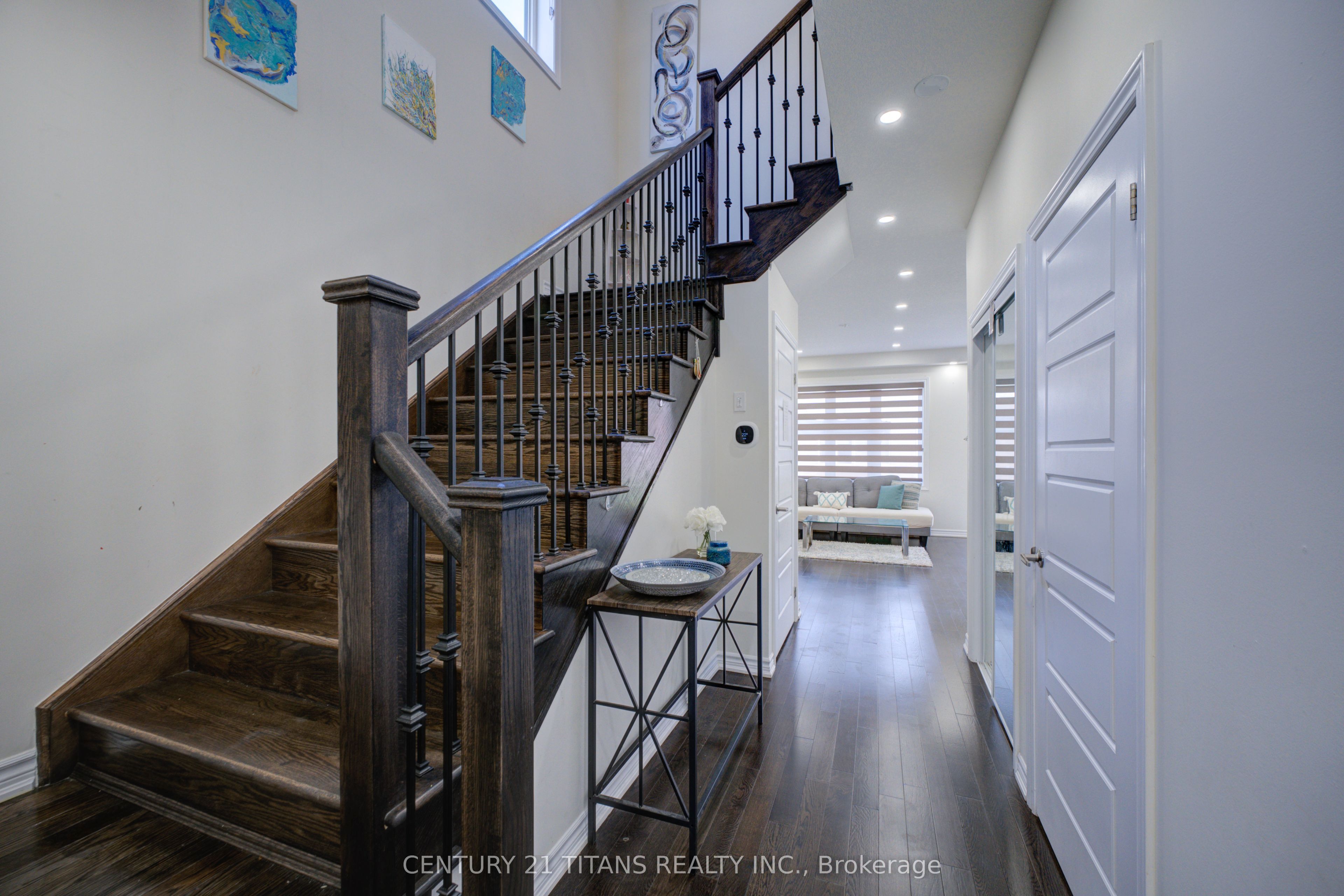 12 Mclaren Avenue, Brantford, ON N3T 0T3 photo 3
