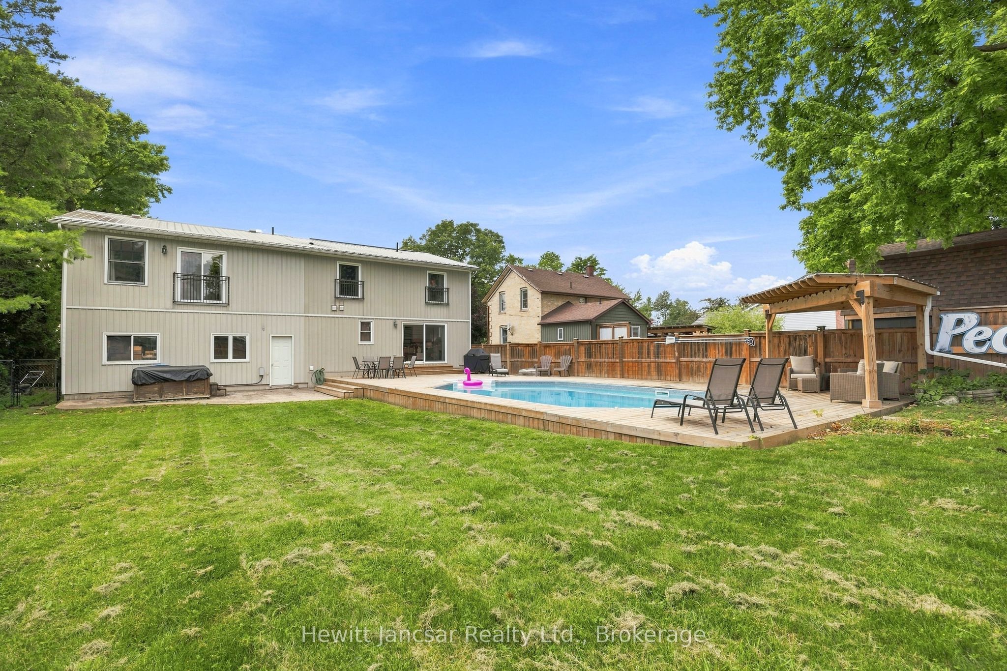 35 William Street N, Blandford-Blenheim, ON N0J 1S0 photo 2