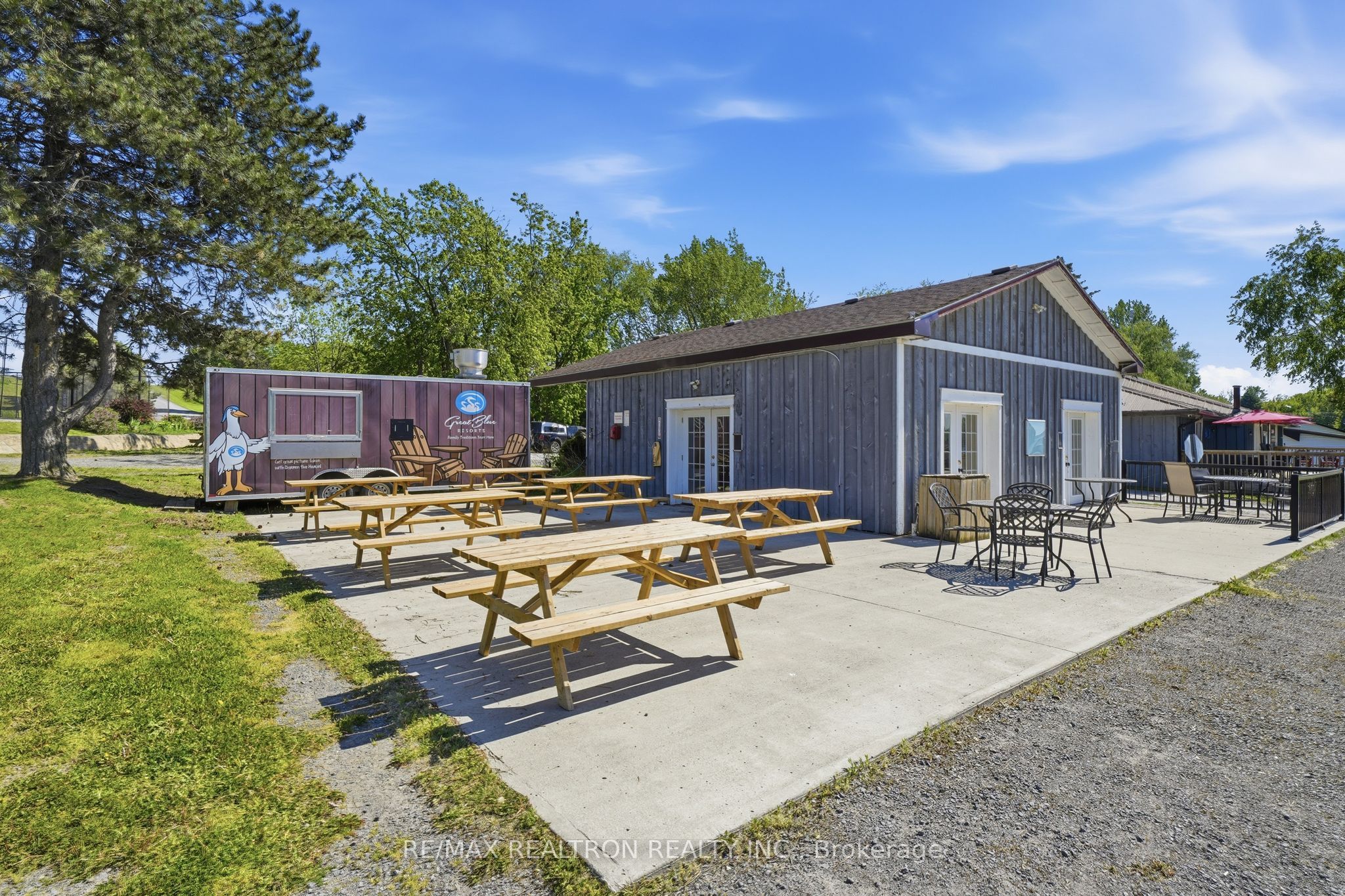 486 County Rd 18 Road, Prince Edward County, ON K0K 1P0 photo 3