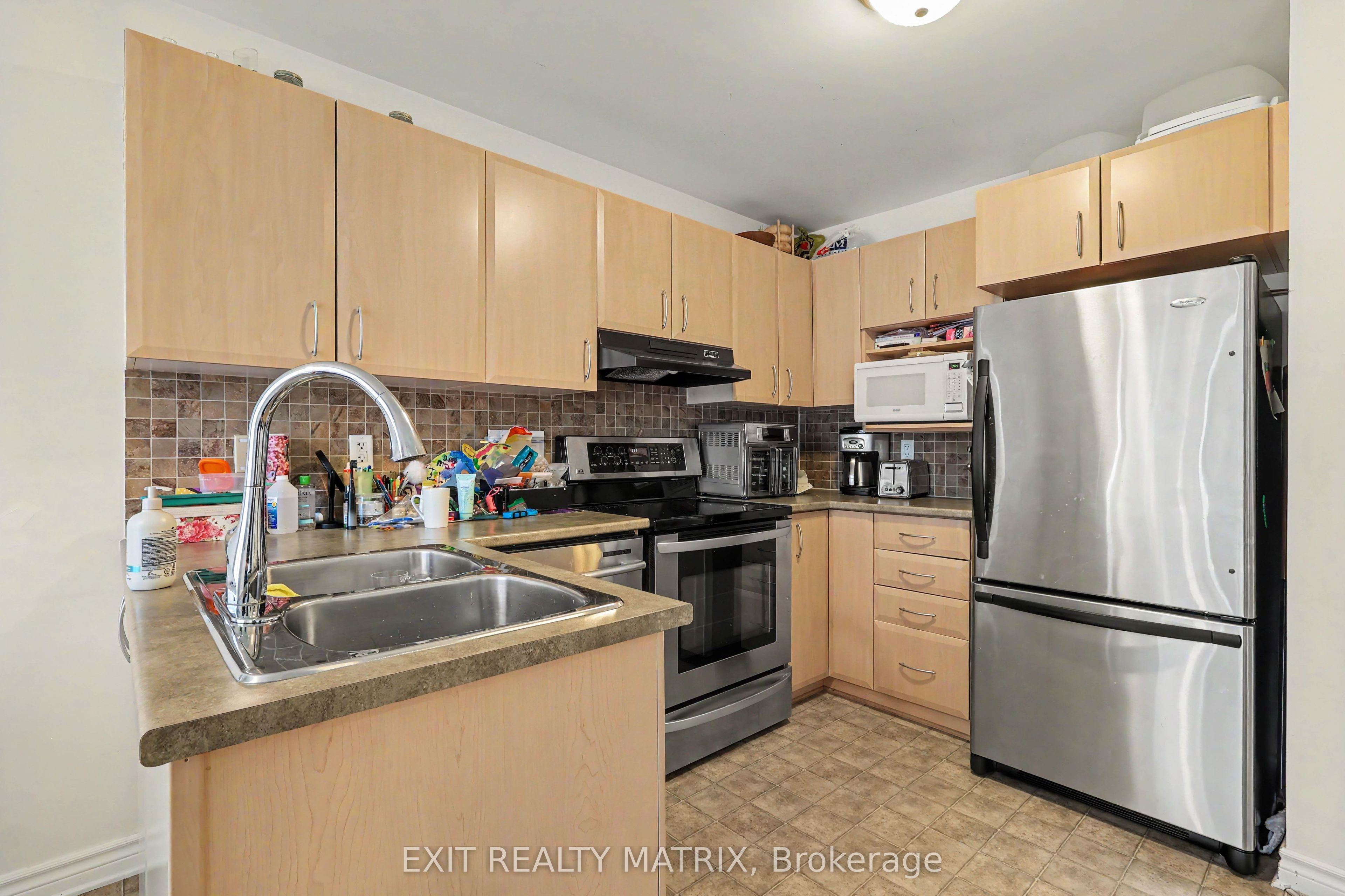 416 Goldenbrook Way, Orleans - Cumberland and Area, ON K4A 0J7 photo 2