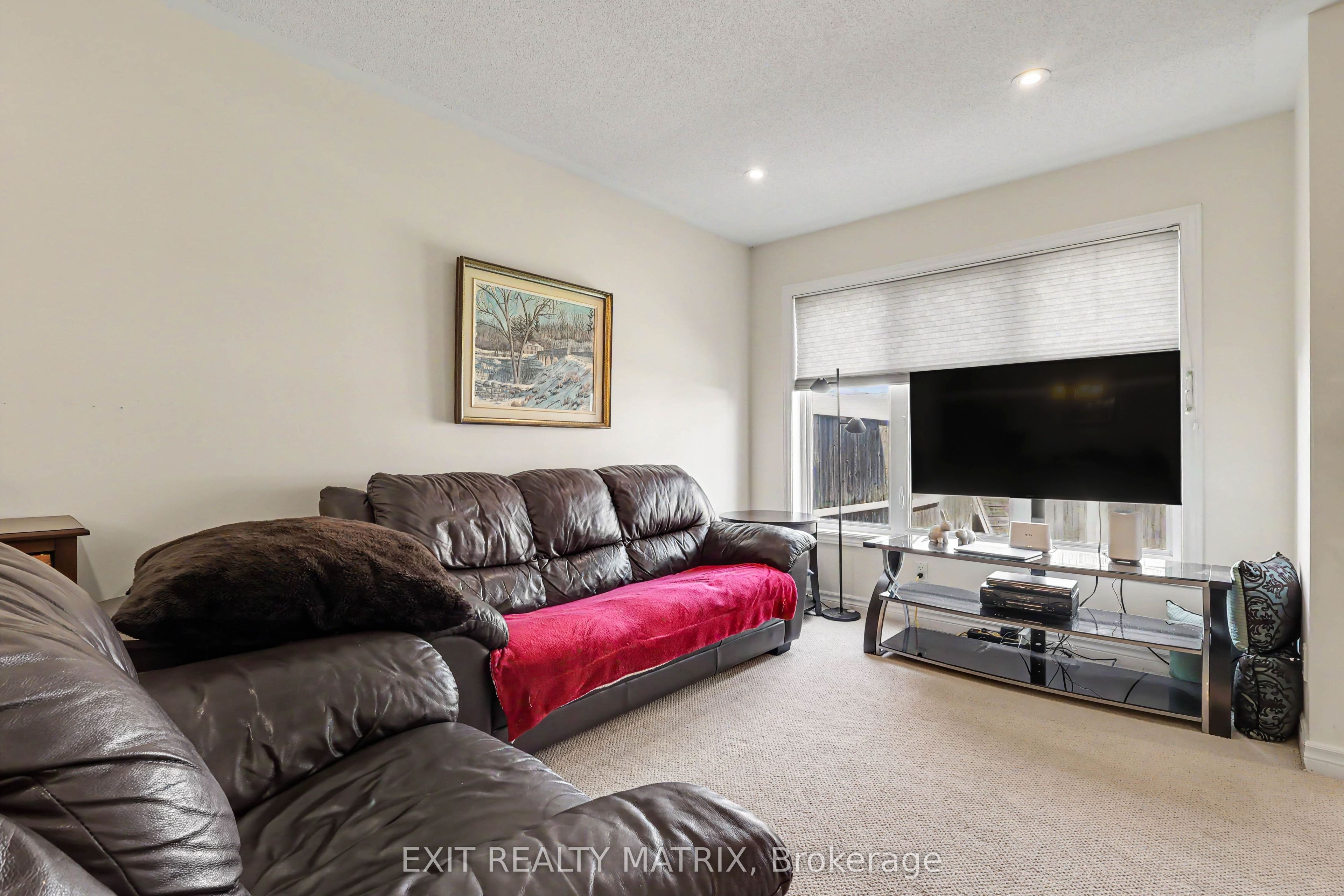 416 Goldenbrook Way, Orleans - Cumberland and Area, ON K4A 0J7 photo 5