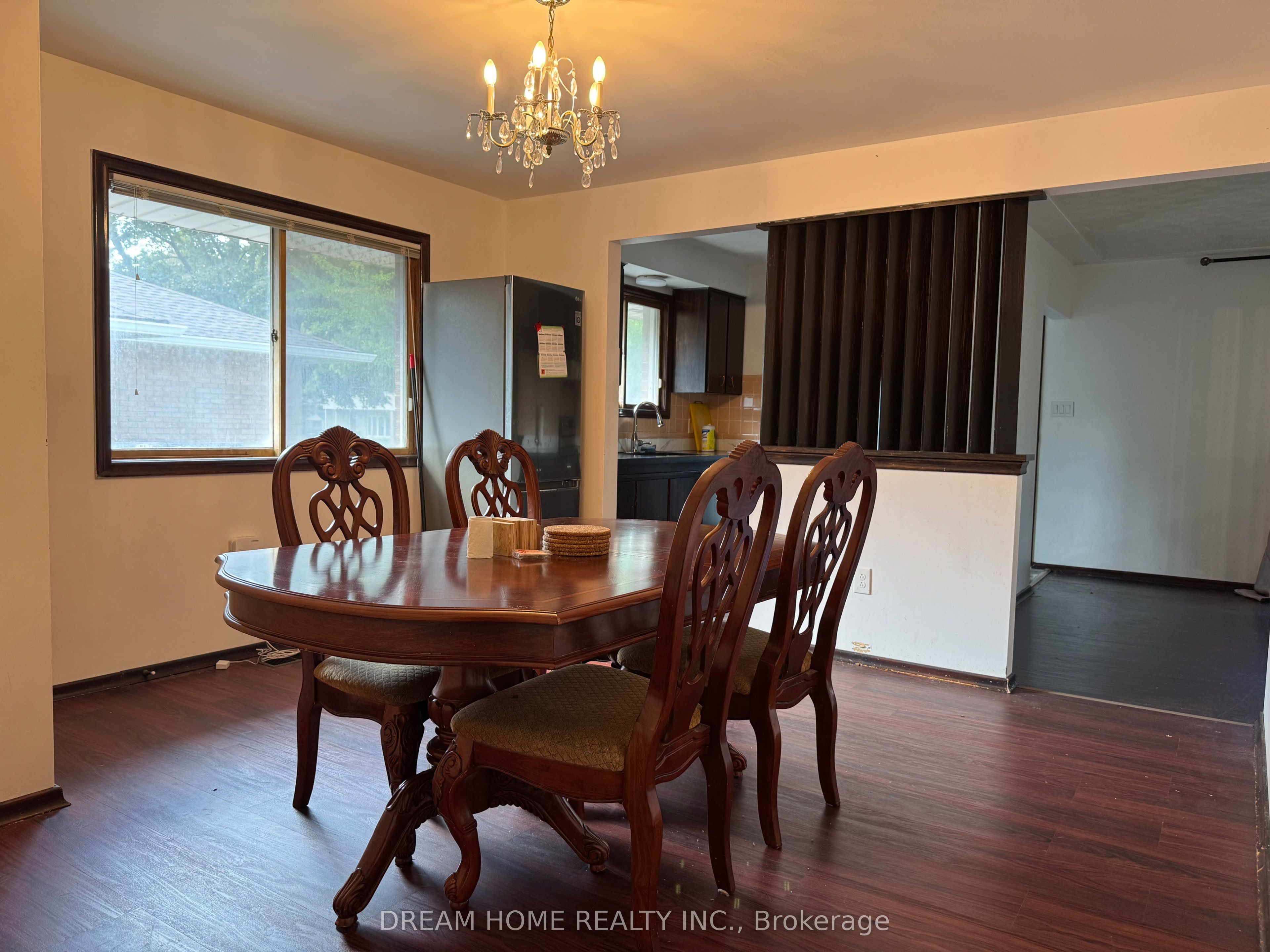 48 Meadowlark Drive, Hamilton, ON L9A 2K7 photo 3